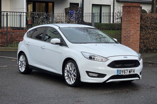 None FORD FOCUS 1.5 TDCI TITANIUM X EURO 6 S S 5DR 3,945... photo