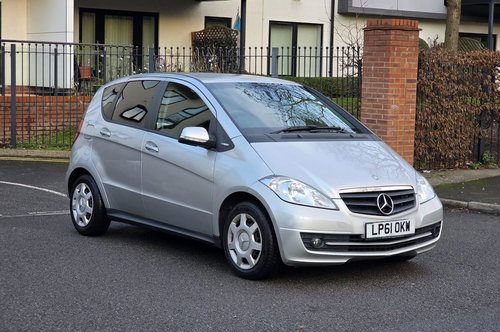 None MERCEDES A CLASS 1.5 A160 BLUEEFFICIENCY CLASSIC SE 5DR 1,549... photo