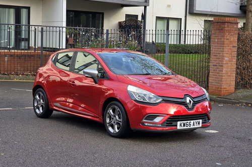 None RENAULT CLIO 1.5 DCI DYNAMIQUE NAV EURO 6 S S 5DR 2,995... photo