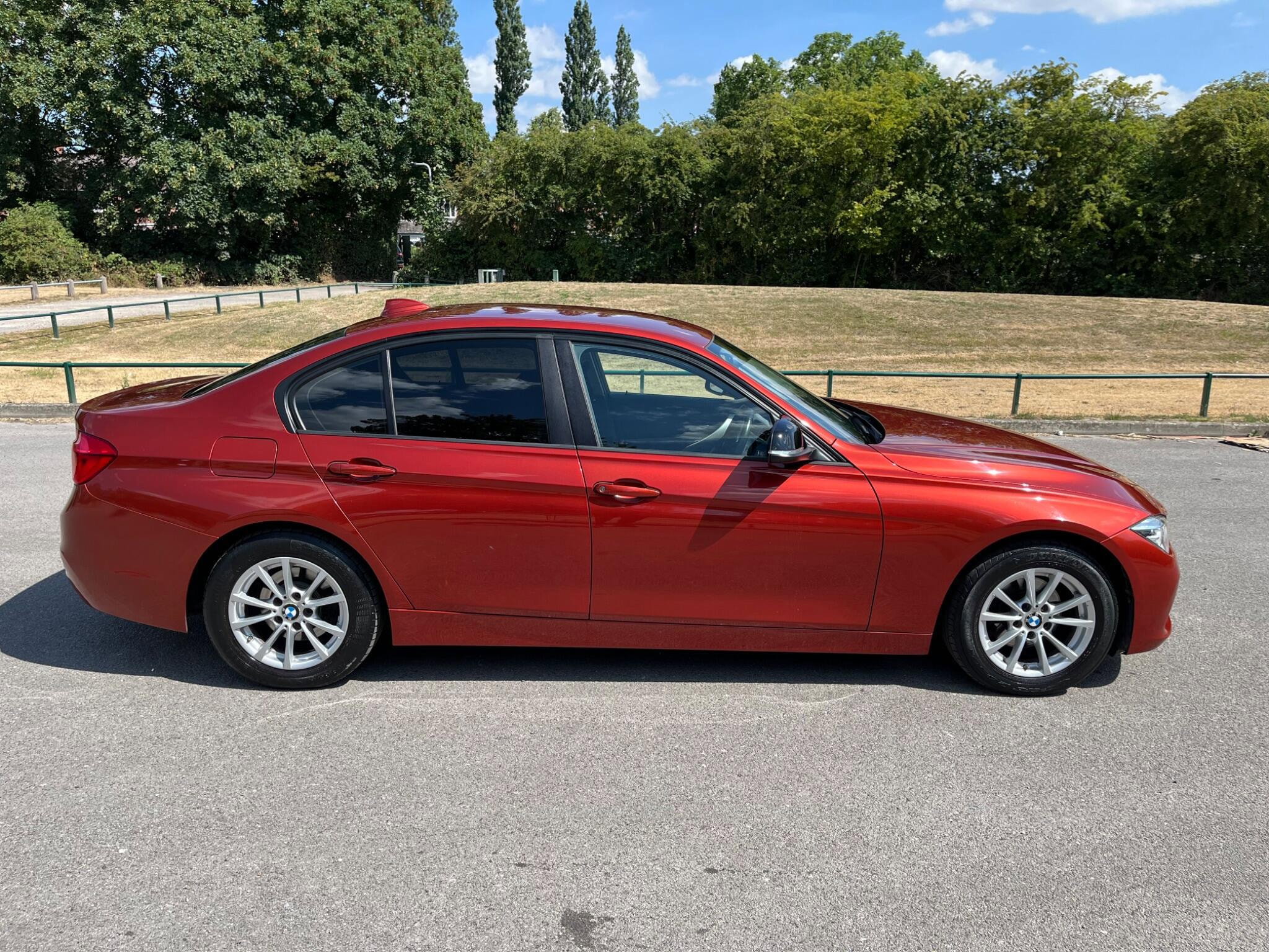 BMW 3 Series 2.0 320d ED Plus Auto Euro 6 (s/s) 4dr 4dr Automatic 2026