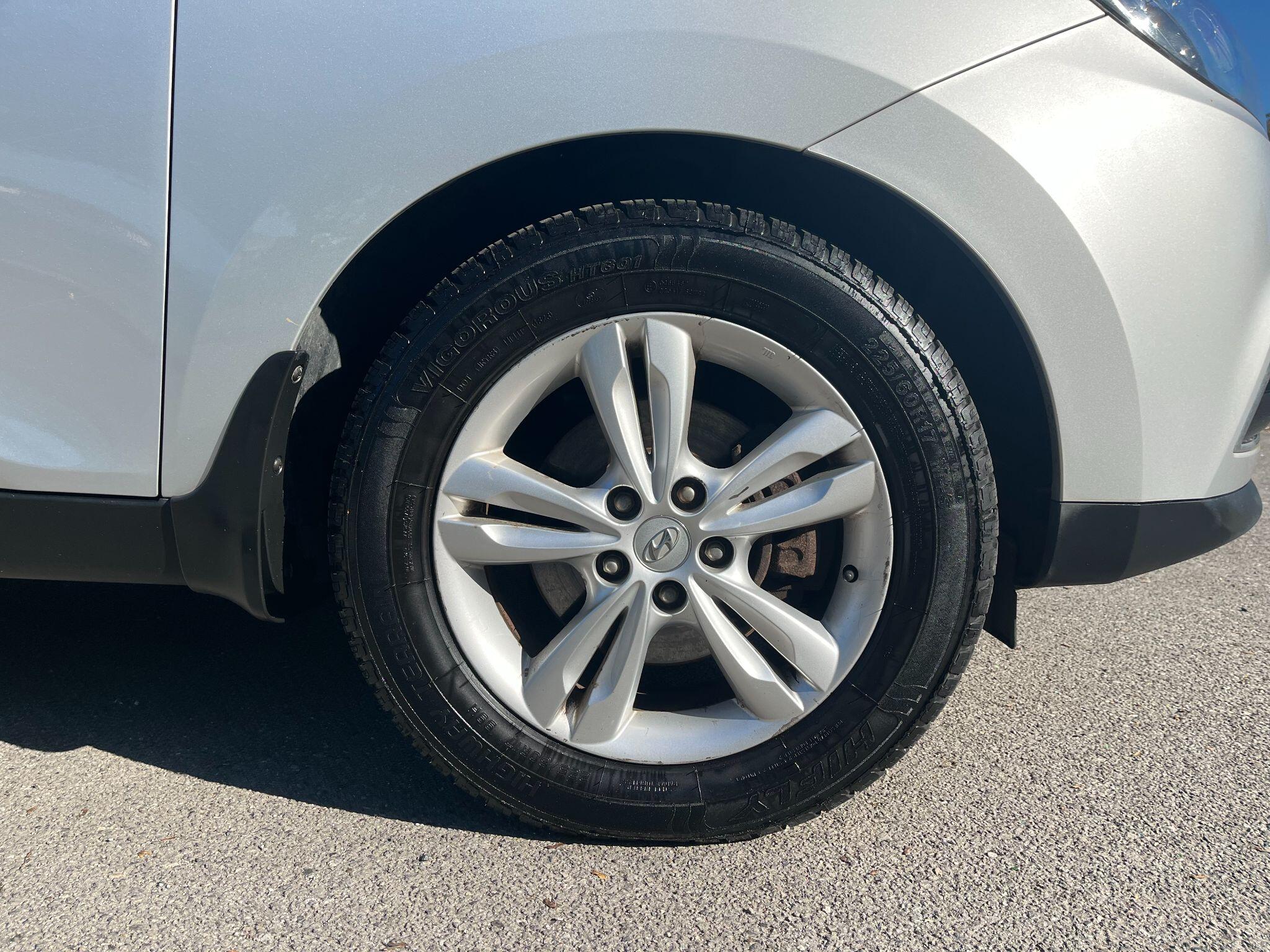 Hyundai IX35 1.7 CRDi Premium SUV 5dr Diesel Manual Euro 5 (s/s) (115 ps) 5dr Manual 2026