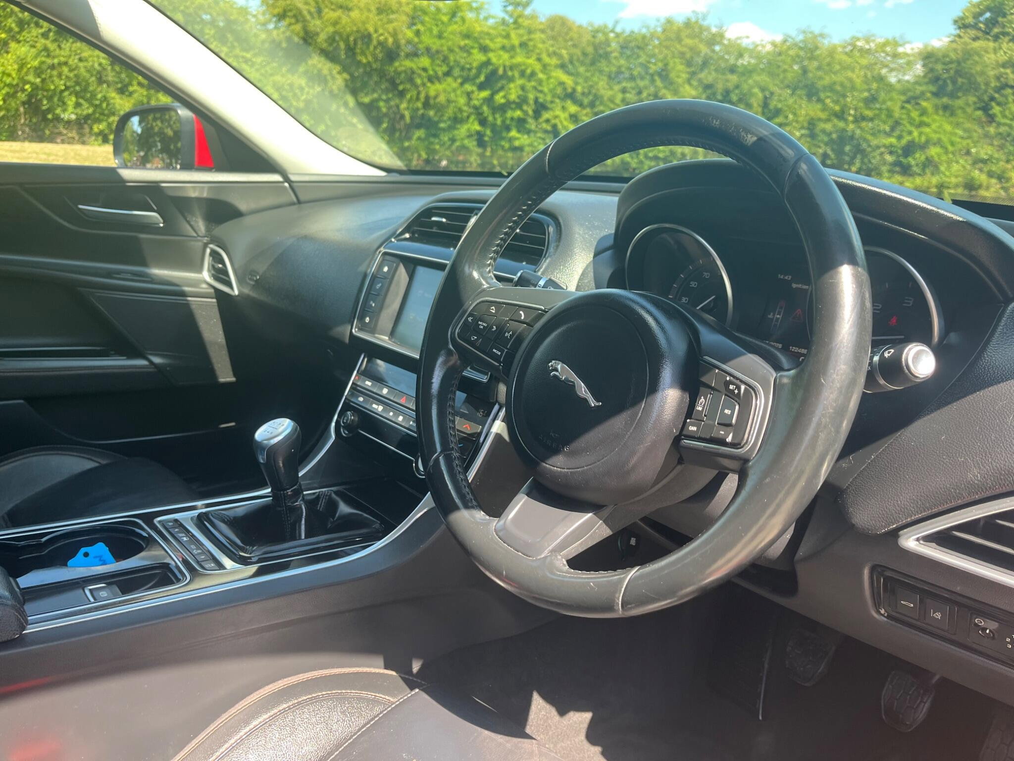 Jaguar XE 2.0d Prestige Euro 6 (s/s) 4dr 4dr Manual 2026