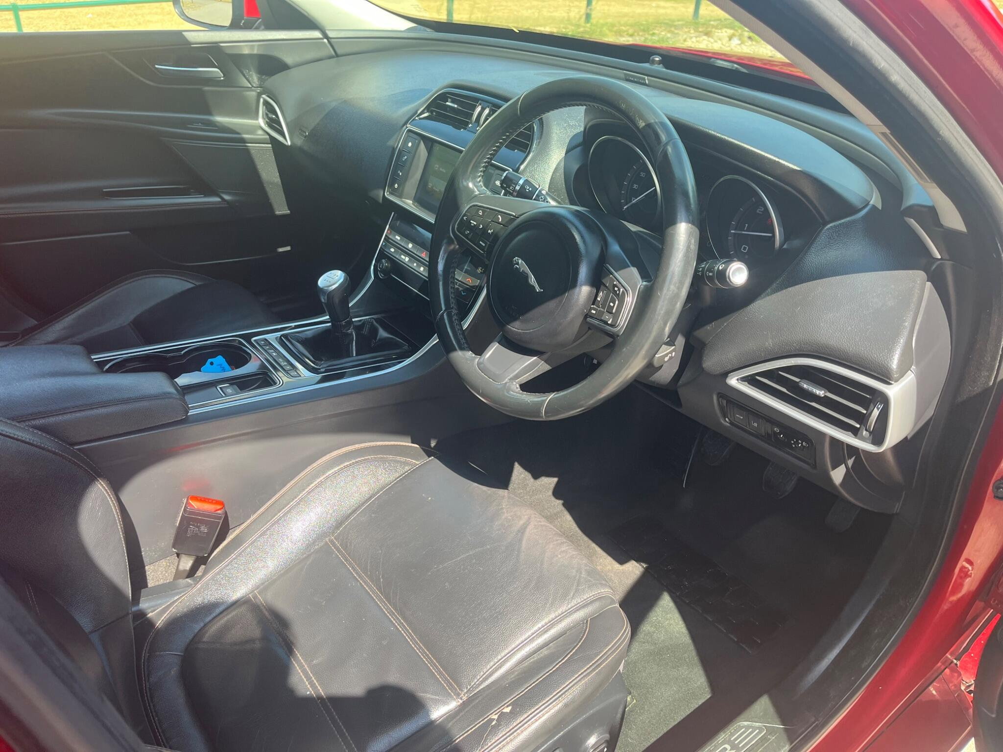 Jaguar XE 2.0d Prestige Euro 6 (s/s) 4dr 4dr Manual 2026