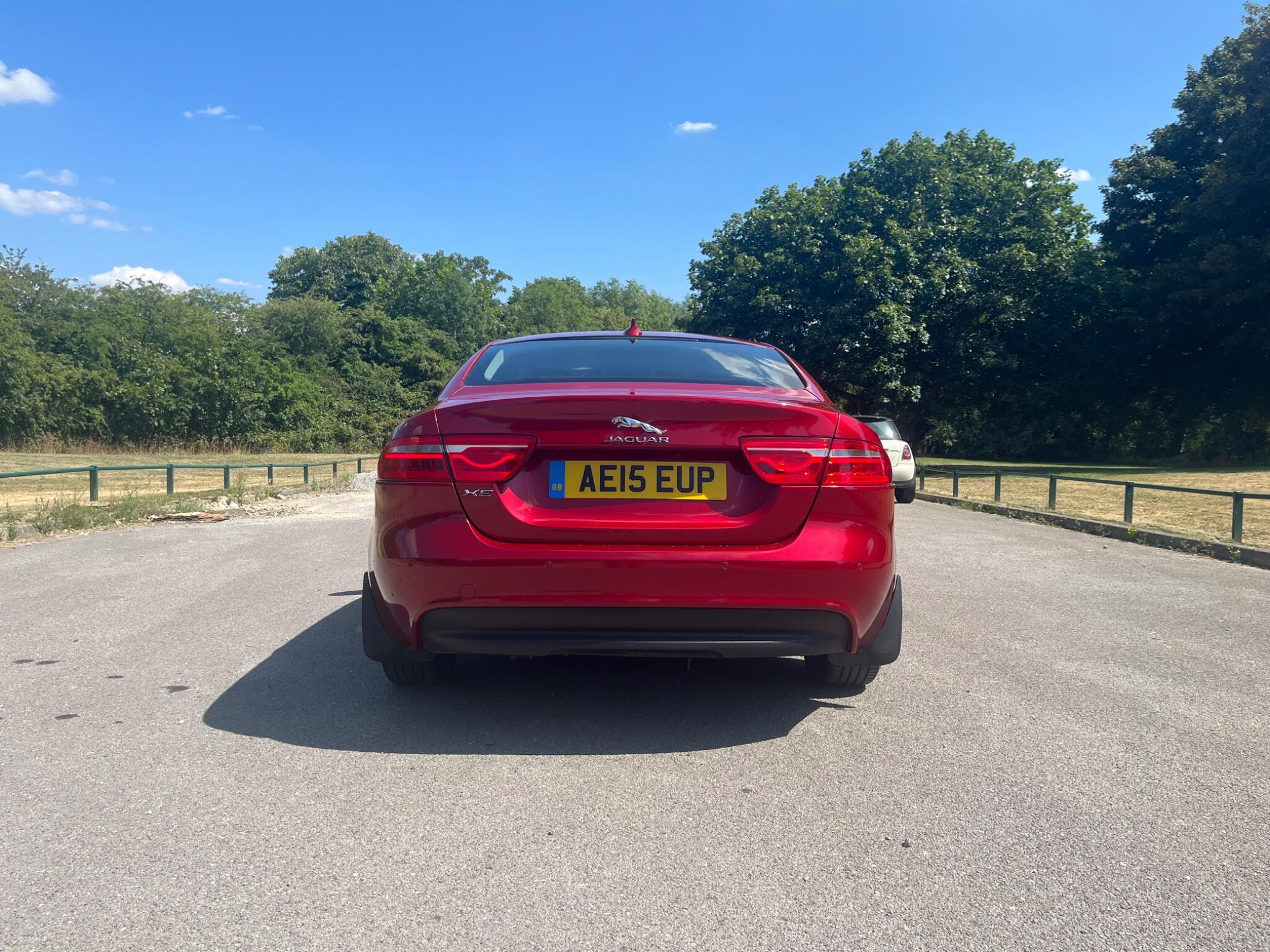 Jaguar XE 2.0d Prestige Euro 6 (s/s) 4dr 4dr Manual 2026