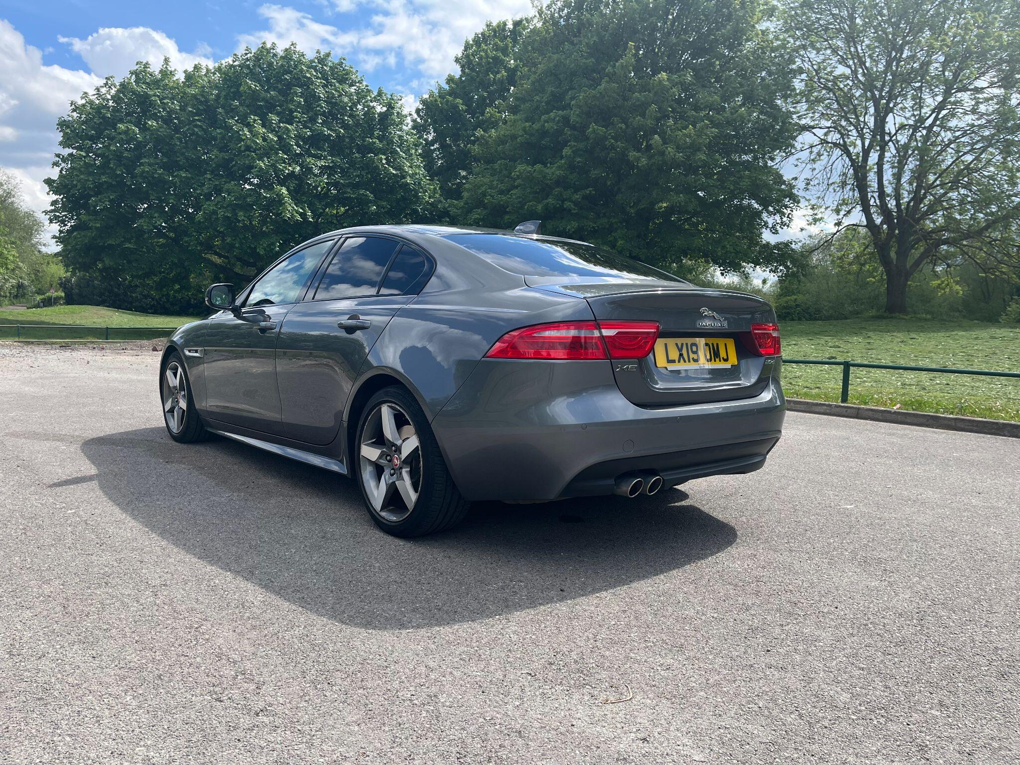 Jaguar XE 2.0d R-Sport Auto Euro 6 (s/s) 4dr 4dr Automatic 2026