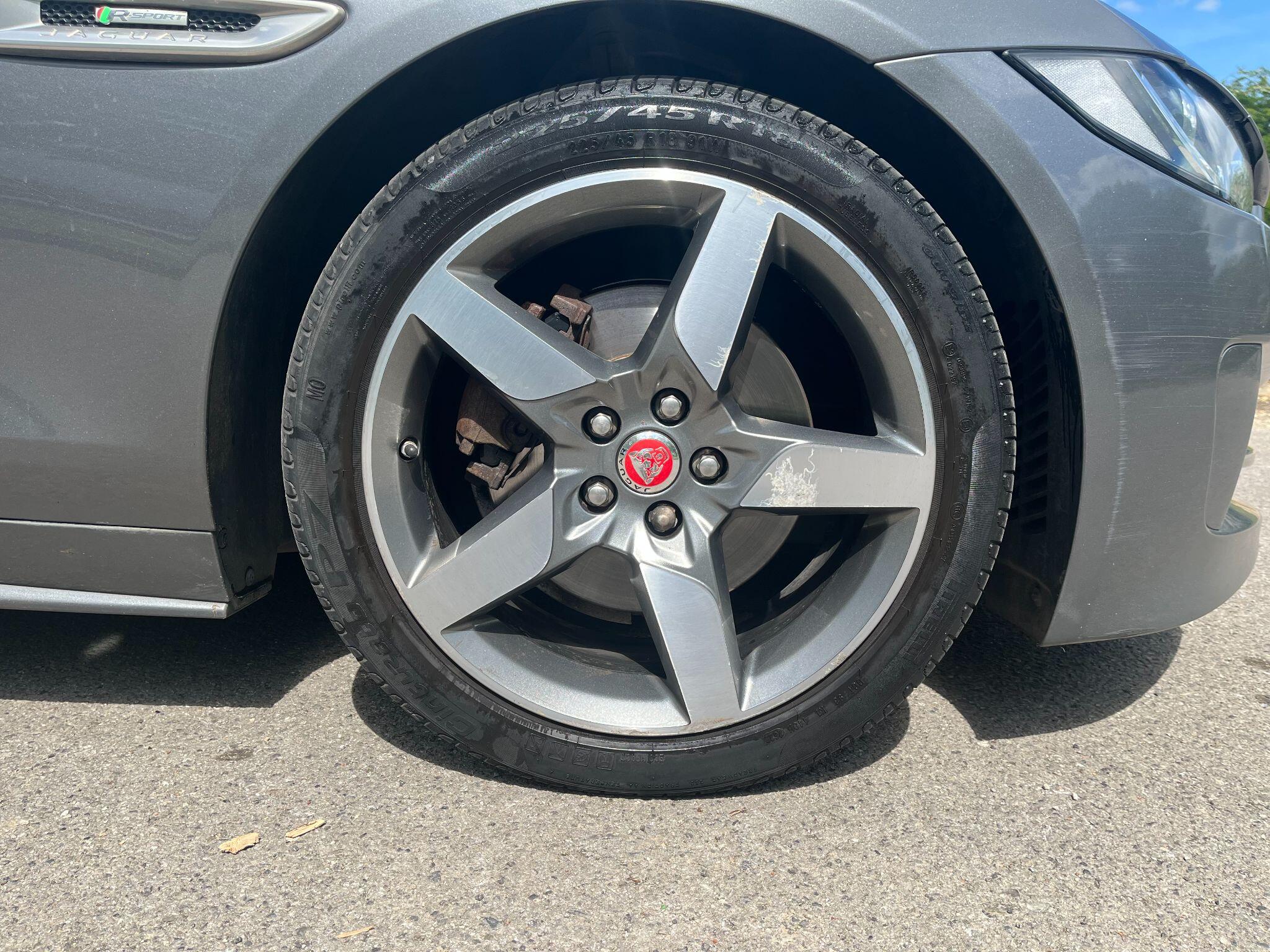 Jaguar XE 2.0d R-Sport Auto Euro 6 (s/s) 4dr 4dr Automatic 2026