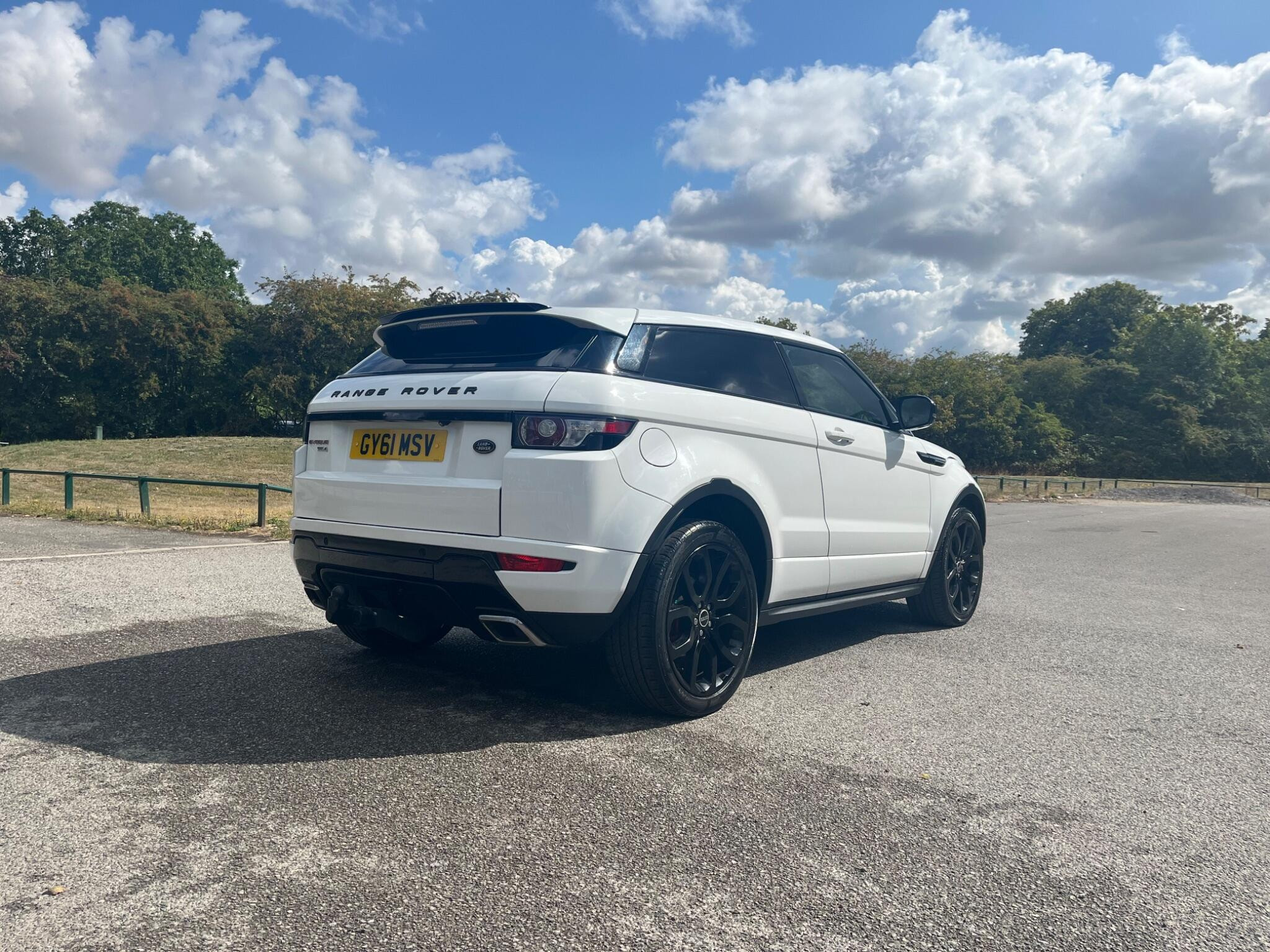 Land Rover Range Rover Evoque 2.2 SD4 Dynamic Auto 4WD Euro 5 3dr 3dr Automatic 2026