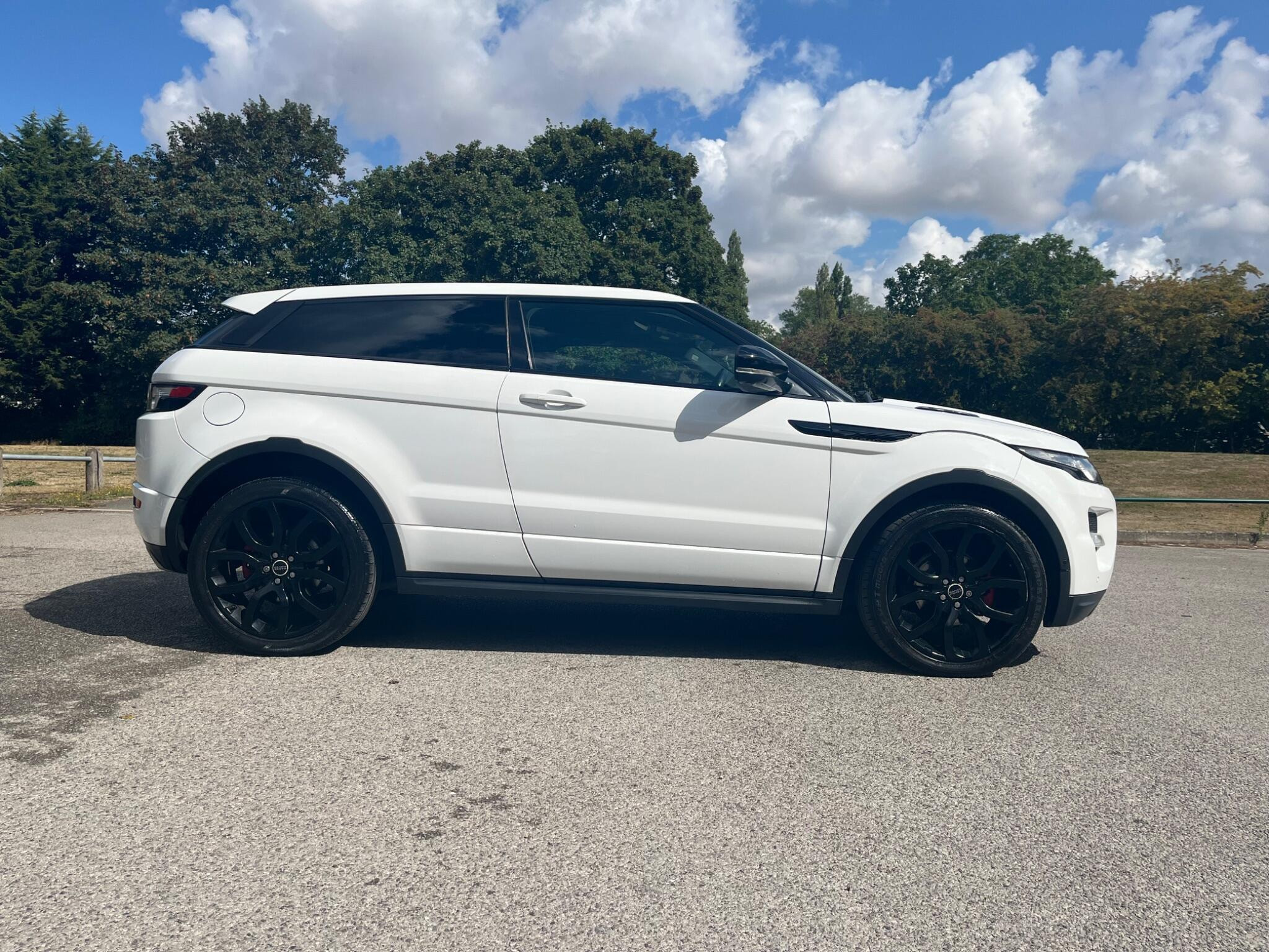 Land Rover Range Rover Evoque 2.2 SD4 Dynamic Auto 4WD Euro 5 3dr 3dr Automatic 2026