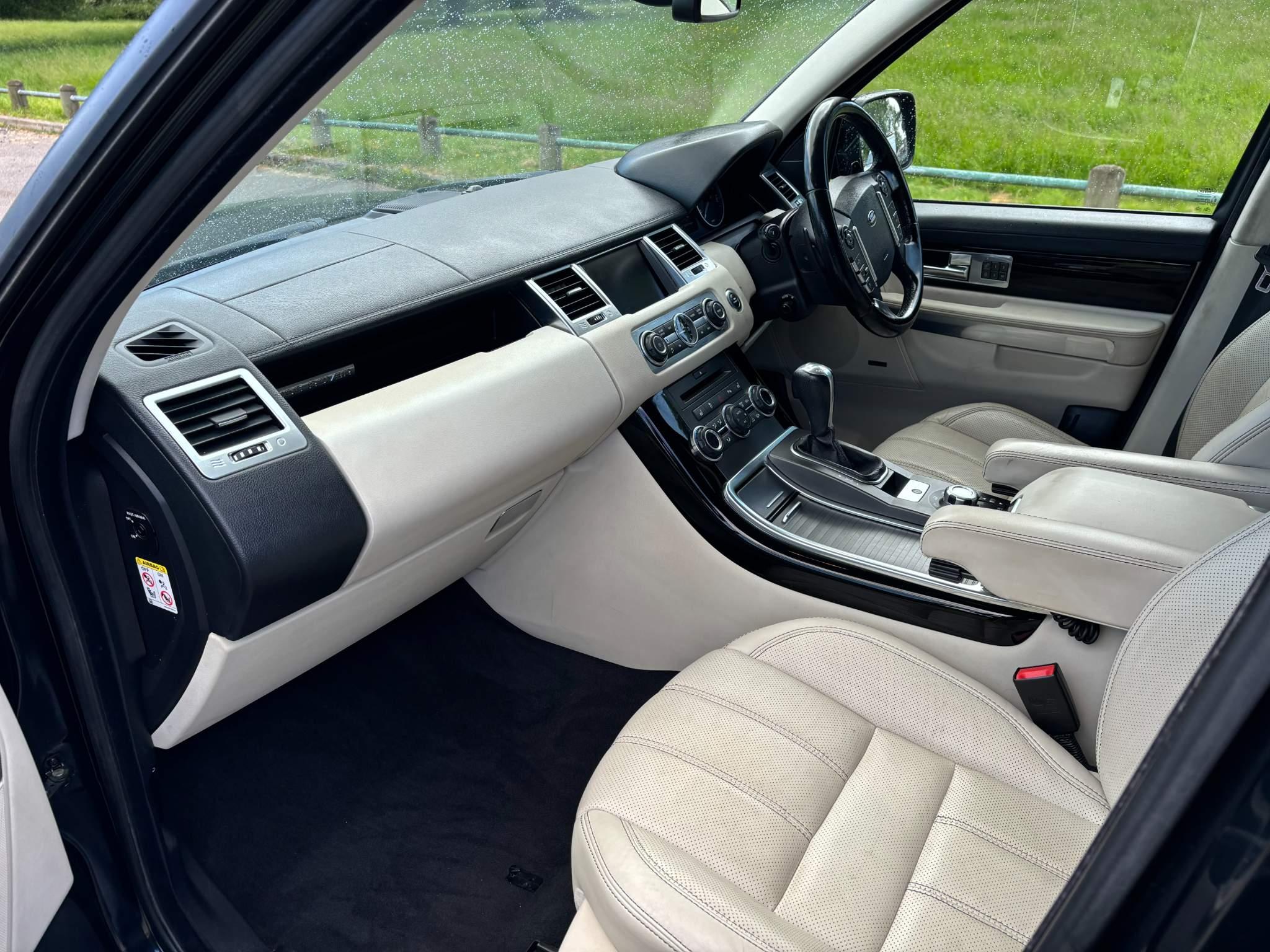 Land Rover Range Rover Sport 3.0 TD V6 HSE CommandShift 4WD Euro 5 5dr 5dr Automatic 2026