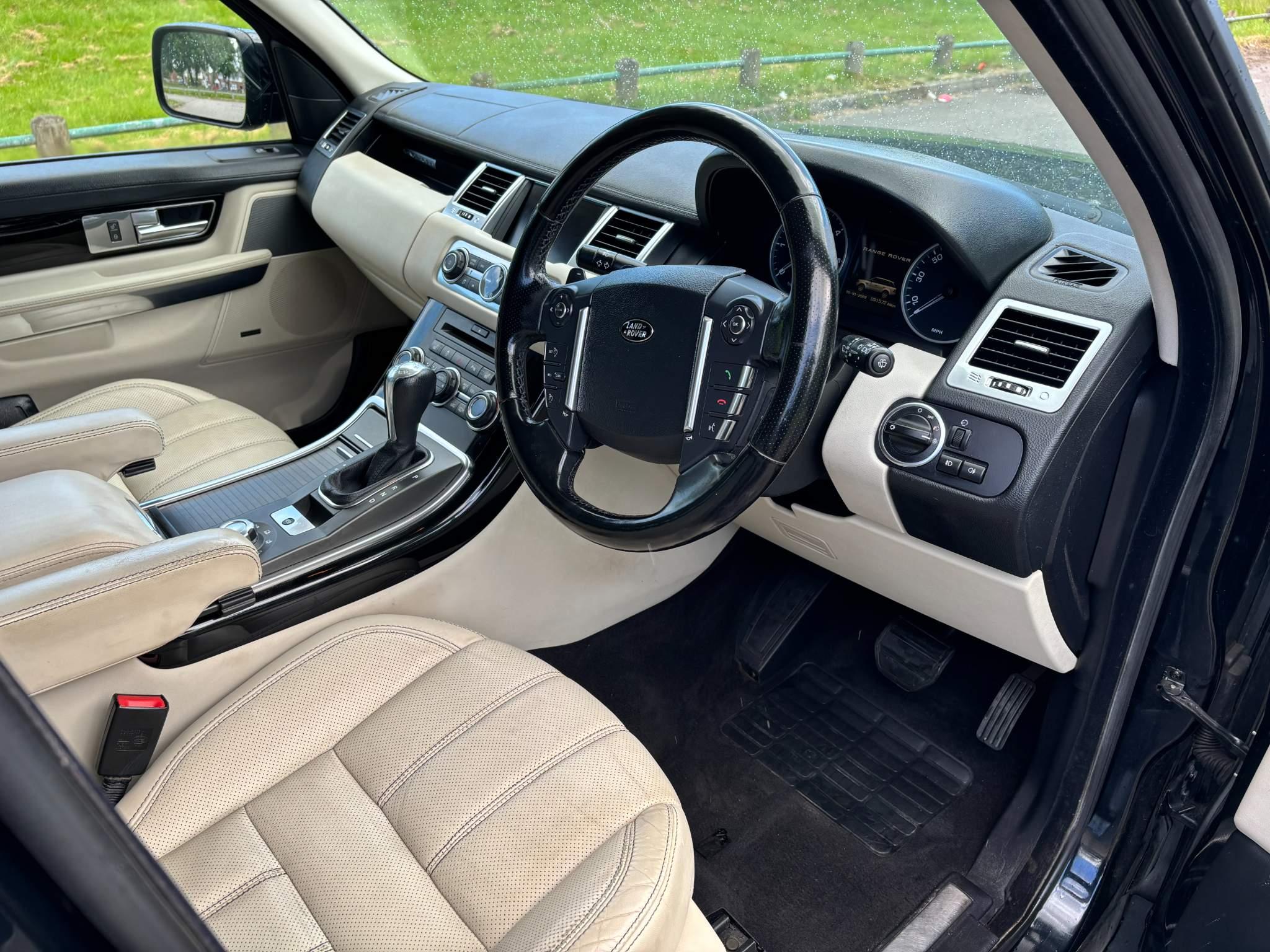 Land Rover Range Rover Sport 3.0 TD V6 HSE CommandShift 4WD Euro 5 5dr 5dr Automatic 2026