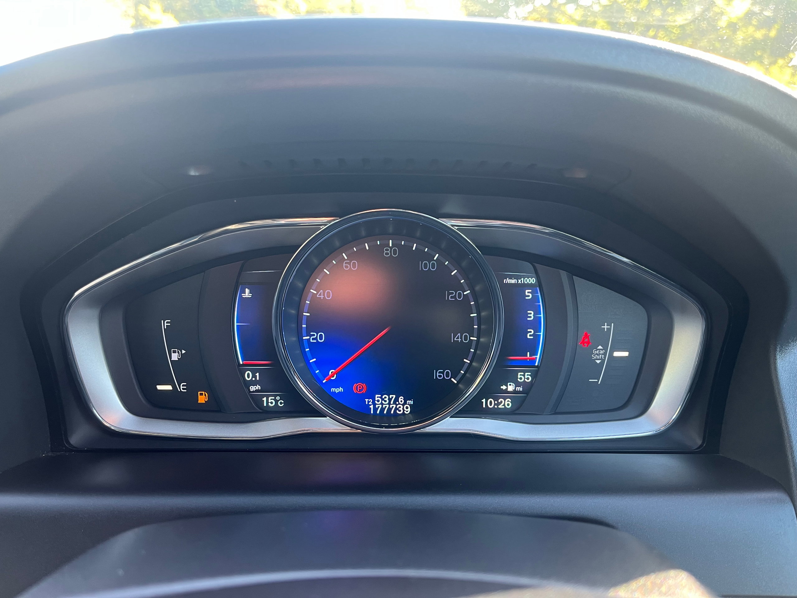 Volvo XC60 2.4 D5 R-Design Lux Nav SUV 5dr Diesel Manual AWD Euro 6 (s/s) (220 ps) 5dr Manual 2026