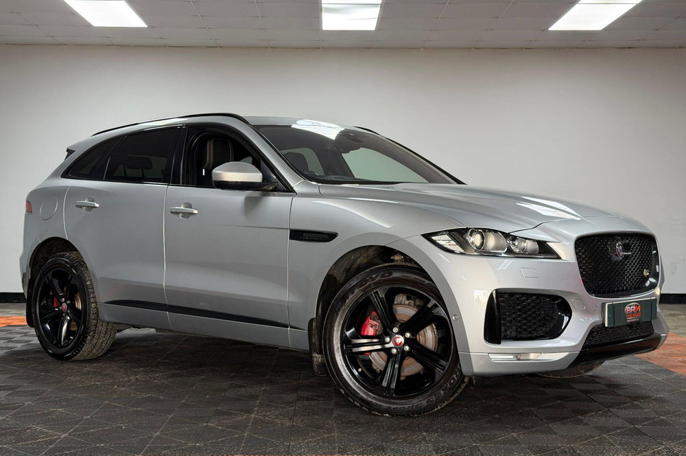 Jaguar F-PACE