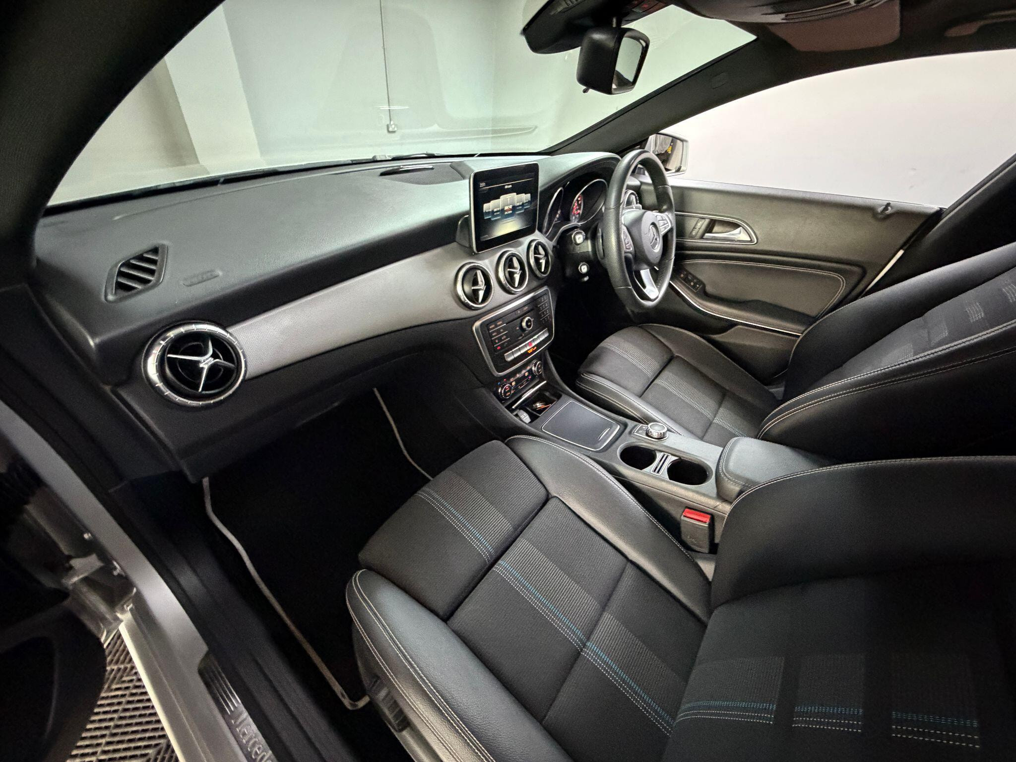 Mercedes-Benz CLA 2.1 CLA220d Sport Shooting Brake 7G-DCT Euro 6 (s/s) 5dr 5dr Automatic 2026