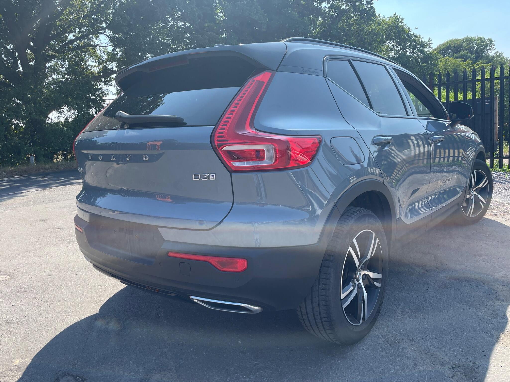Volvo XC40 2.0 D3 R-Design Auto Euro 6 (s/s) 5dr 5dr Automatic 2026