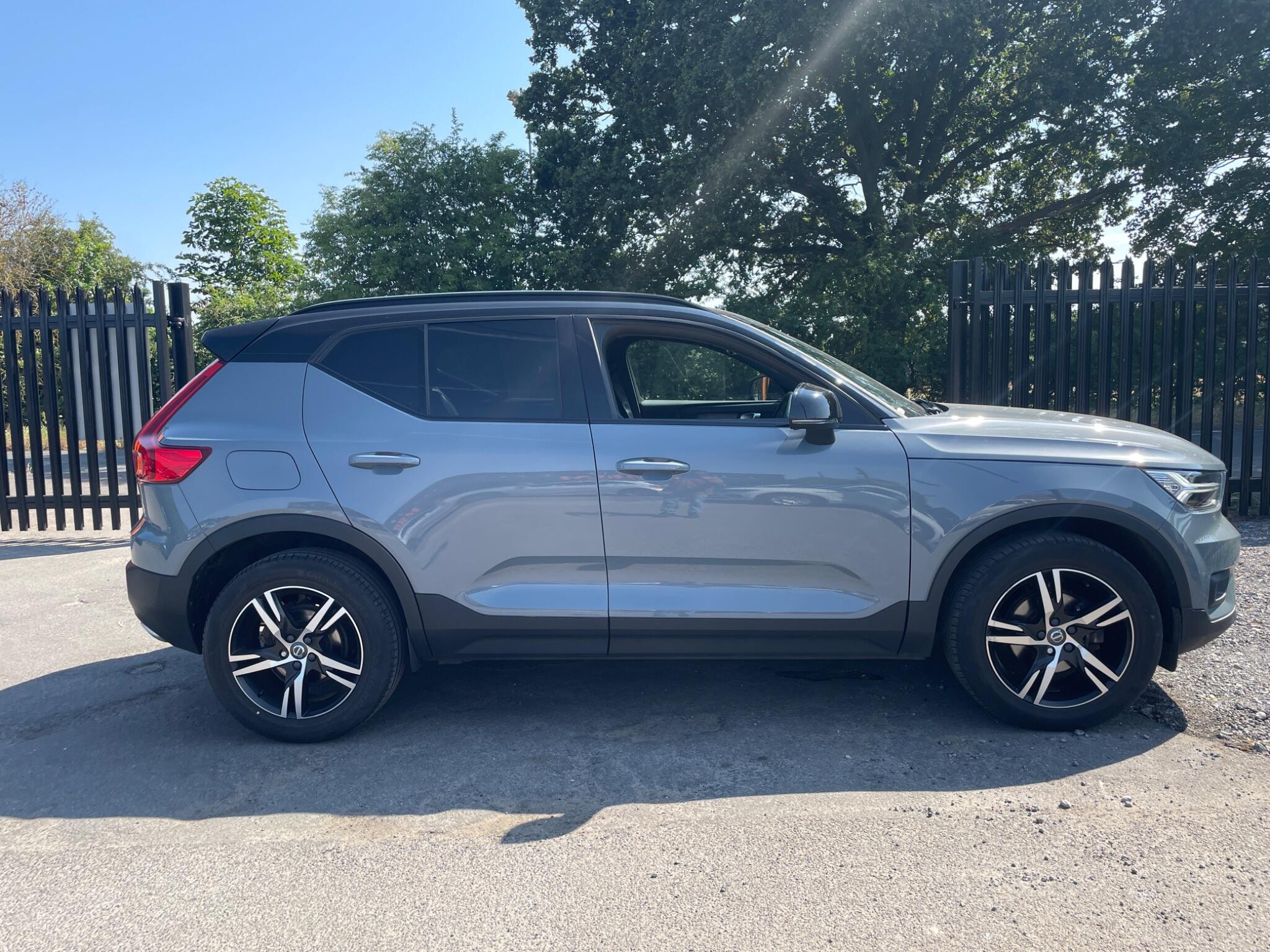 Volvo XC40 2.0 D3 R-Design Auto Euro 6 (s/s) 5dr 5dr Automatic 2026