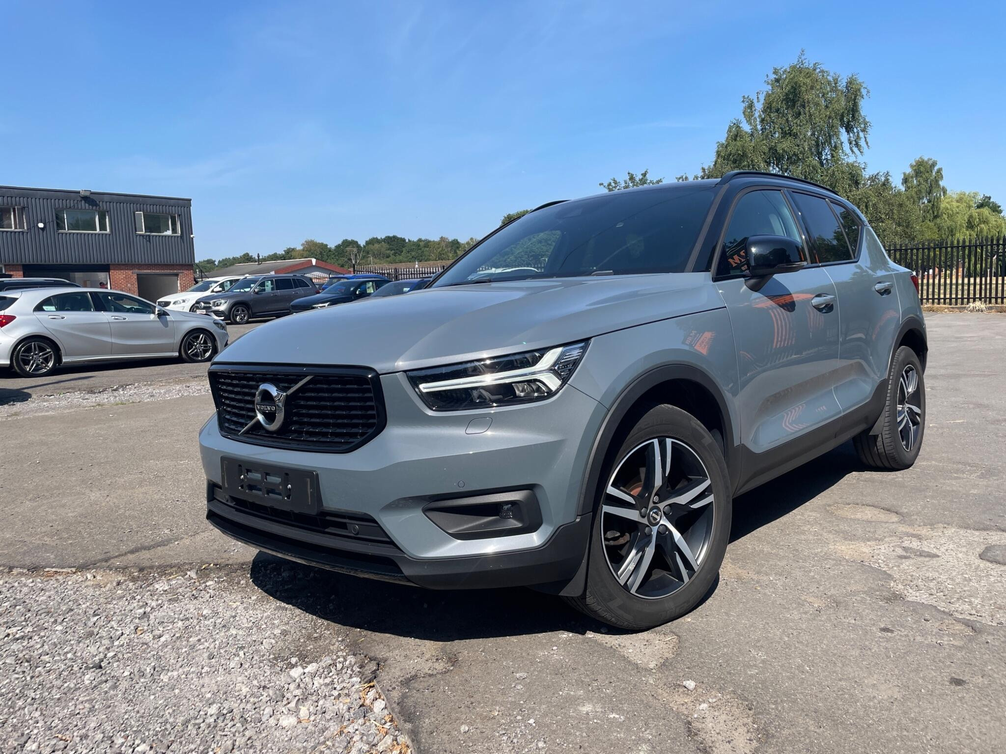 Volvo XC40 2.0 D3 R-Design Auto Euro 6 (s/s) 5dr 5dr Automatic 2026