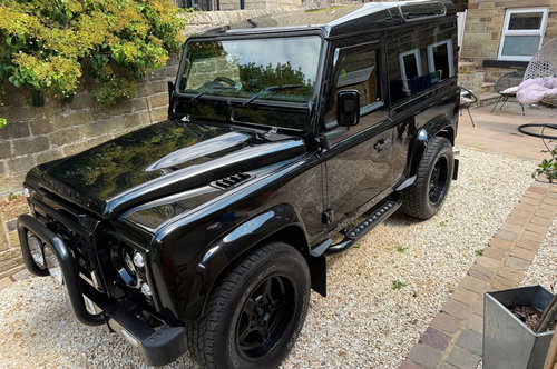 Land Rover Defender 90