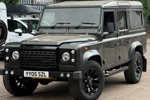 Land Rover DEFENDER 110