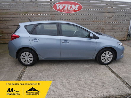 2014 TOYOTA AURIS 1.4 D 4D ACTIVE HATCHBACK 5DR DIESEL MANUAL EURO 5 S S... photo