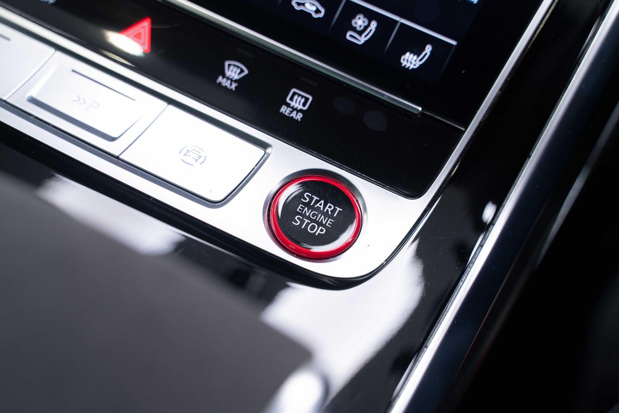 Audi Rsq8 4.0 TFSI V8 Vorsprung Tiptronic quattro Euro 6 (s/s) 5dr 5dr Automatic 2026