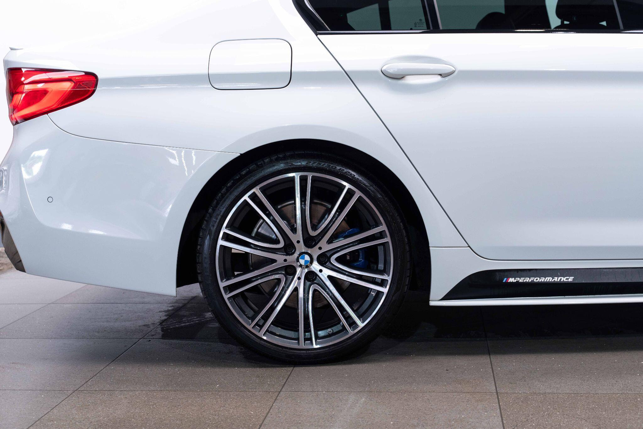 BMW 5 Series 3.0 530d M Sport Auto xDrive Euro 6 (s/s) 4dr 4dr Automatic 2026