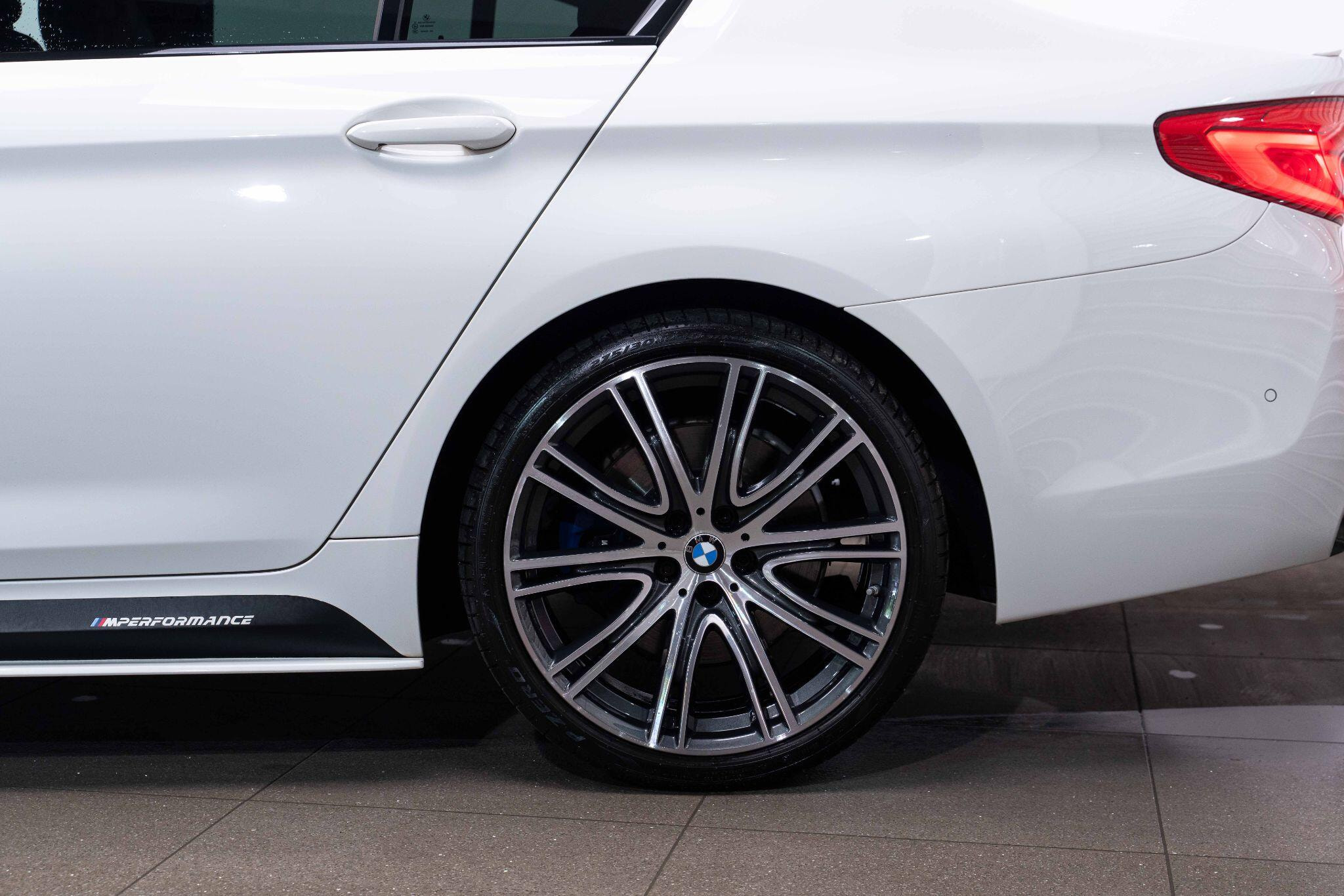 BMW 5 Series 3.0 530d M Sport Auto xDrive Euro 6 (s/s) 4dr 4dr Automatic 2026