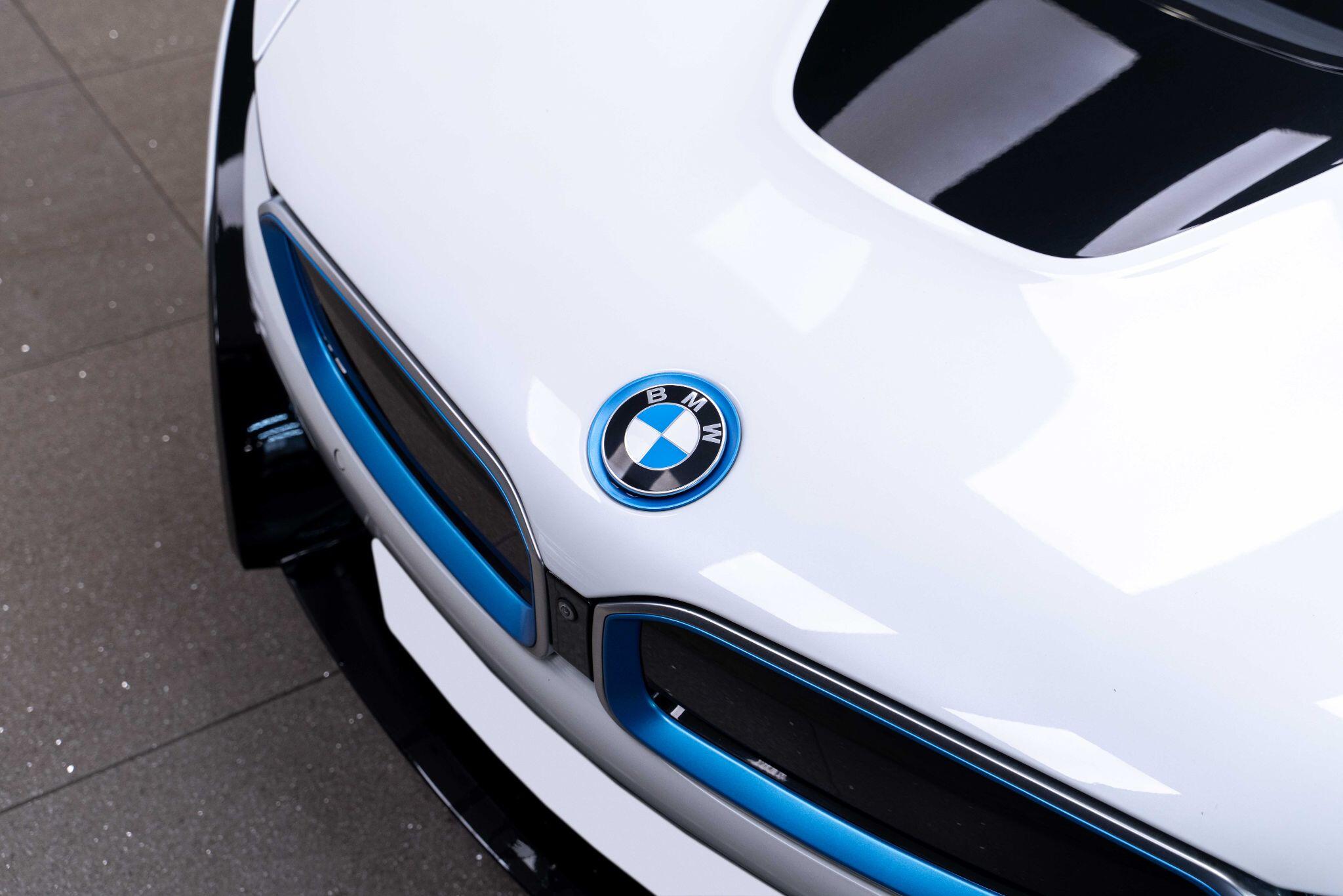 BMW i8 1.5 7.1kWh Auto 4WD Euro 6 (s/s) 2dr 2dr Automatic 2026