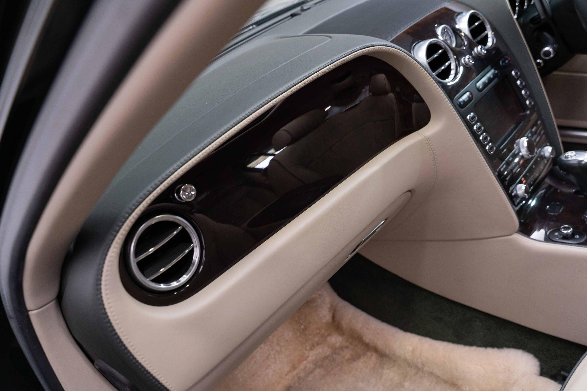 Bentley Continental 6.0 W12 Flying Spur Auto 4WD Euro 4 4dr 4dr Automatic 2026