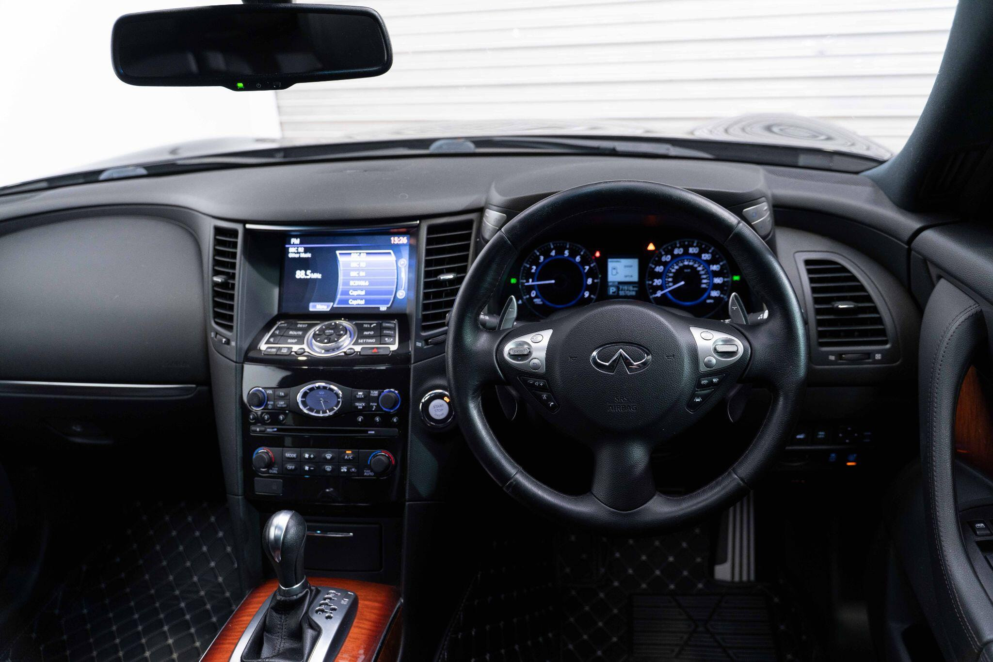 Infiniti QX70 3.7 V6 S Premium Auto 4WD Euro 5 5dr 5dr Automatic 2026