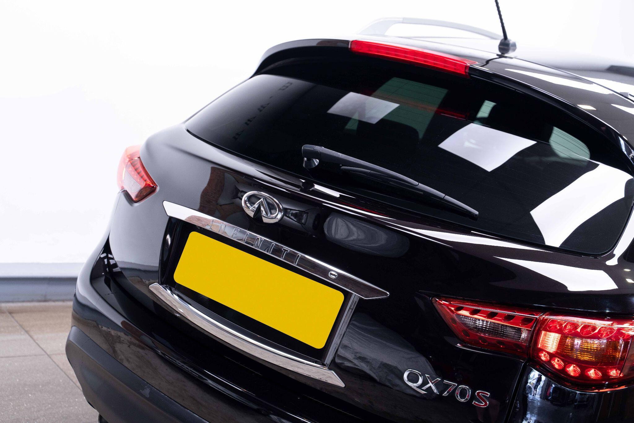 Infiniti QX70 3.7 V6 S Premium Auto 4WD Euro 5 5dr 5dr Automatic 2026