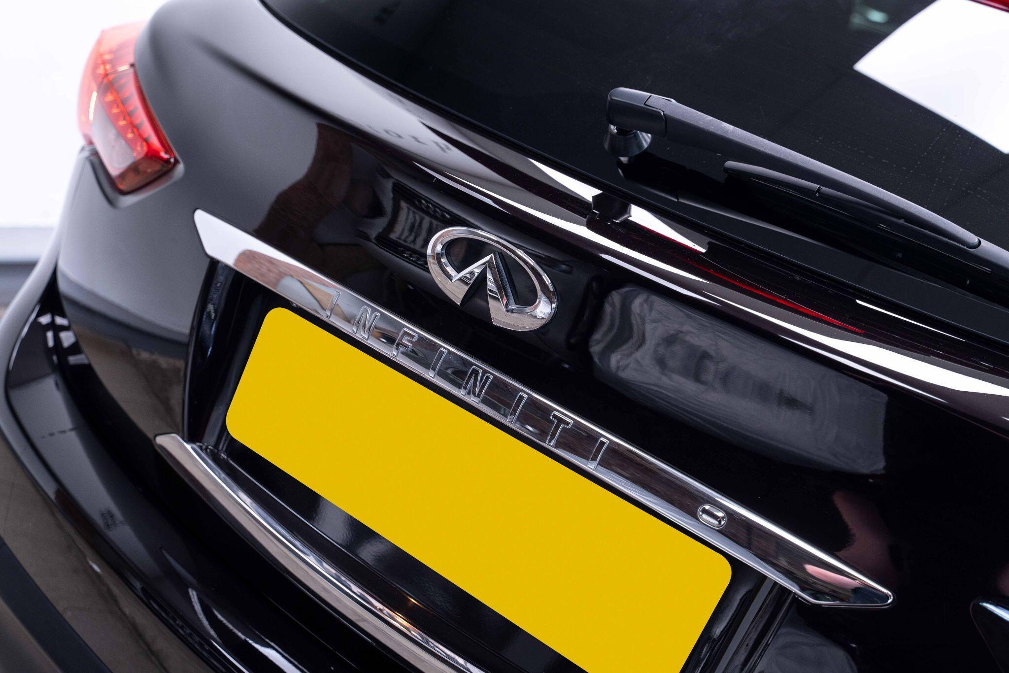 Infiniti QX70 3.7 V6 S Premium Auto 4WD Euro 5 5dr 5dr Automatic 2026