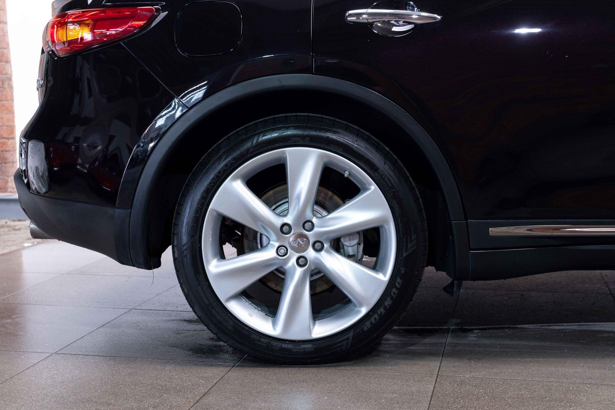 Infiniti QX70 3.7 V6 S Premium Auto 4WD Euro 5 5dr 5dr Automatic 2026