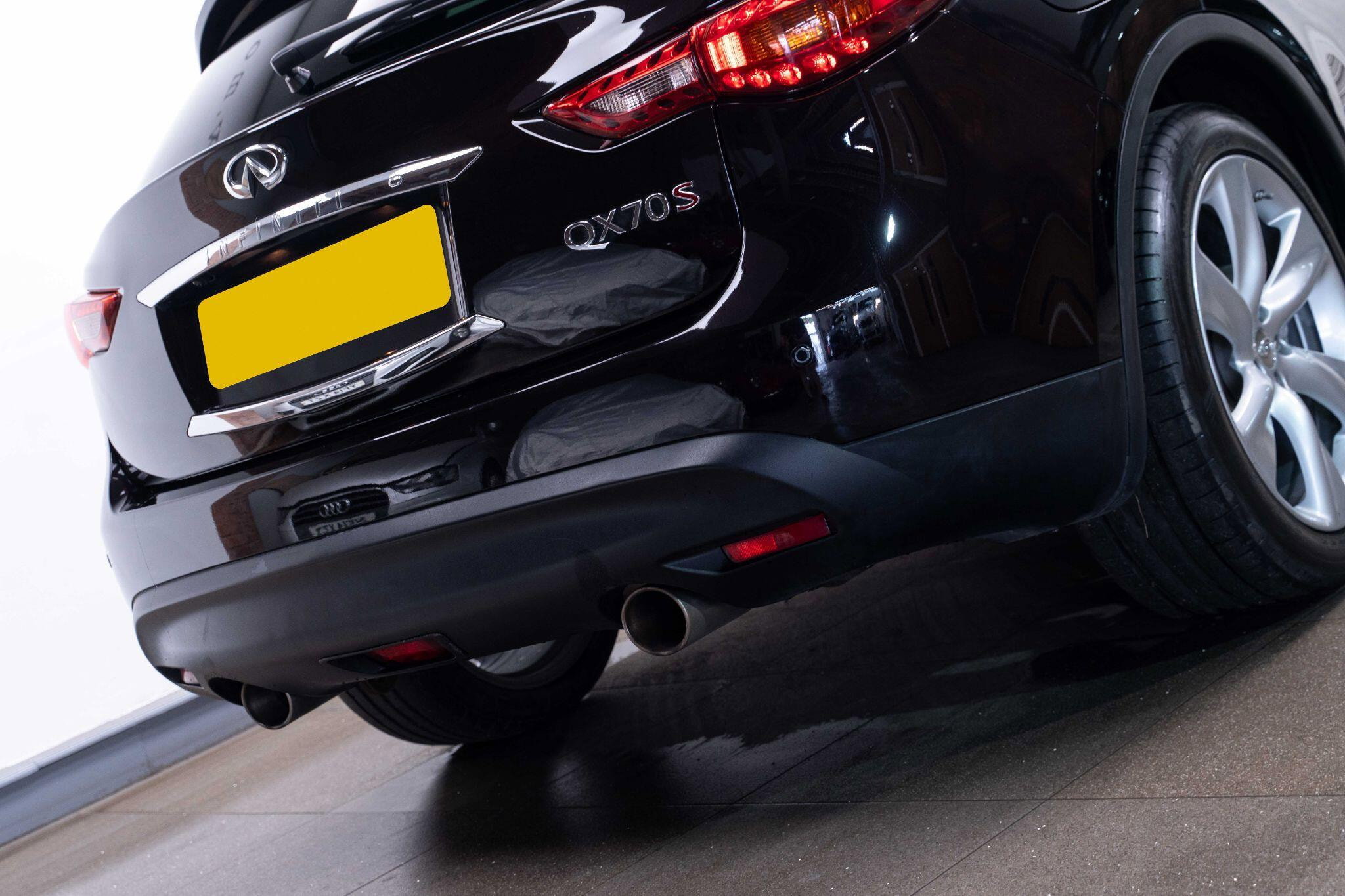 Infiniti QX70 3.7 V6 S Premium Auto 4WD Euro 5 5dr 5dr Automatic 2026