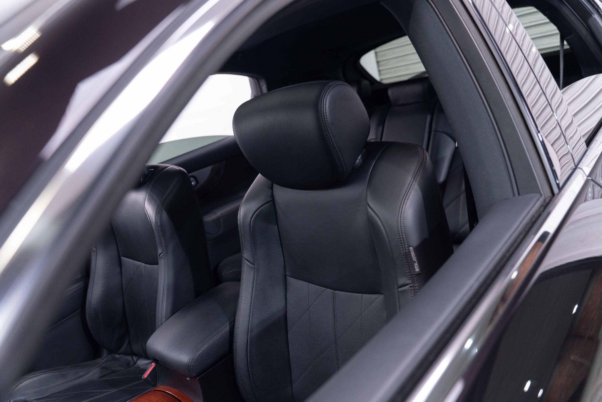 Infiniti QX70 3.7 V6 S Premium Auto 4WD Euro 5 5dr 5dr Automatic 2026