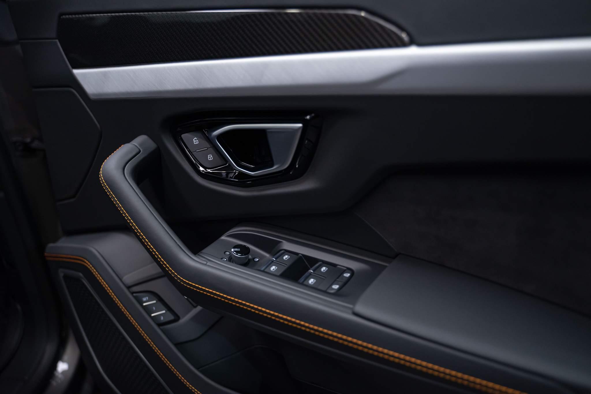 Lamborghini URUS 4.0 V8 BiTurbo Auto 4WD Euro 6 5dr 5dr Automatic 2026