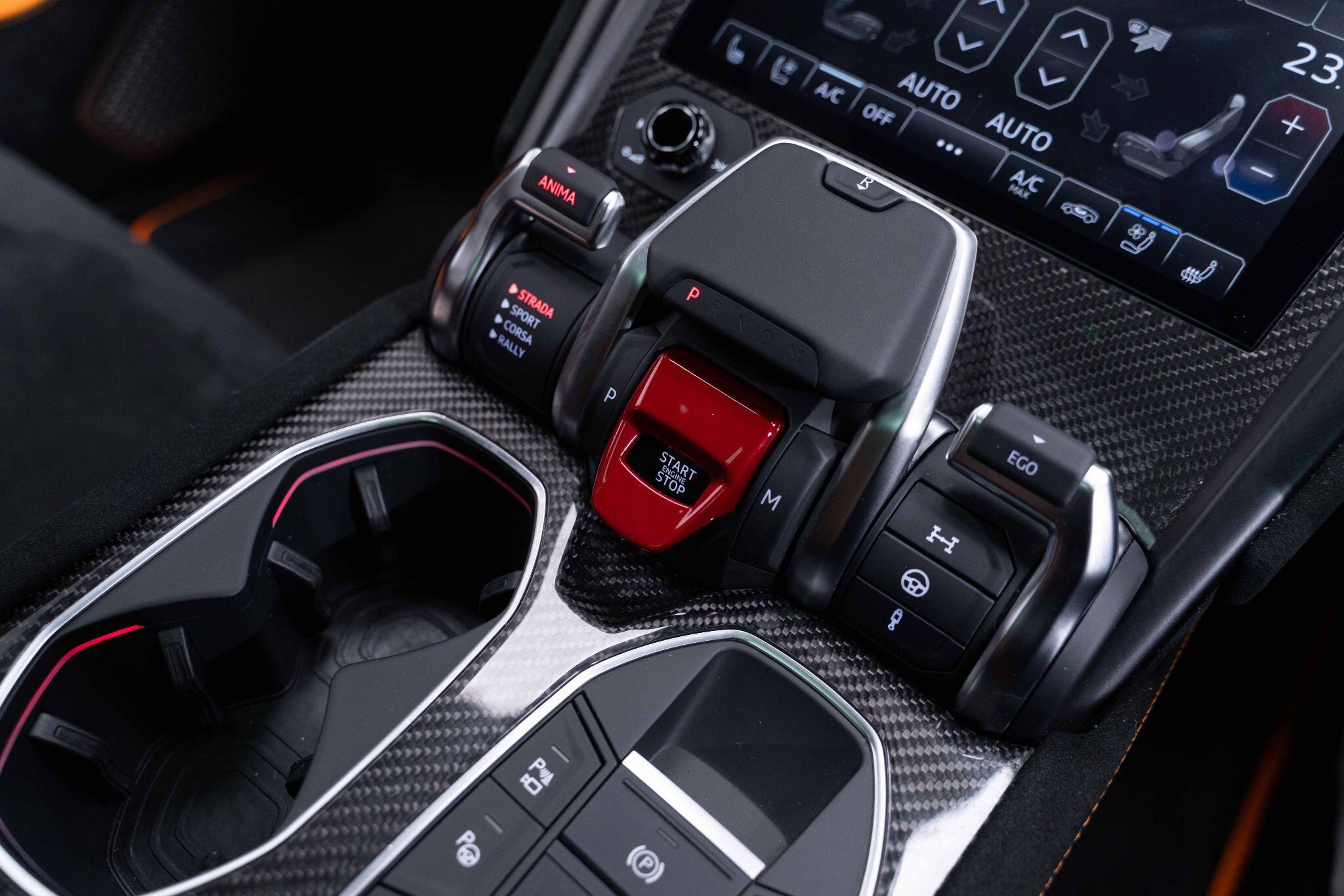 Lamborghini URUS 4.0 V8 BiTurbo Performante SUV 5dr Petrol Auto 4WD Euro 6 (666 ps) 5dr Automatic 2026