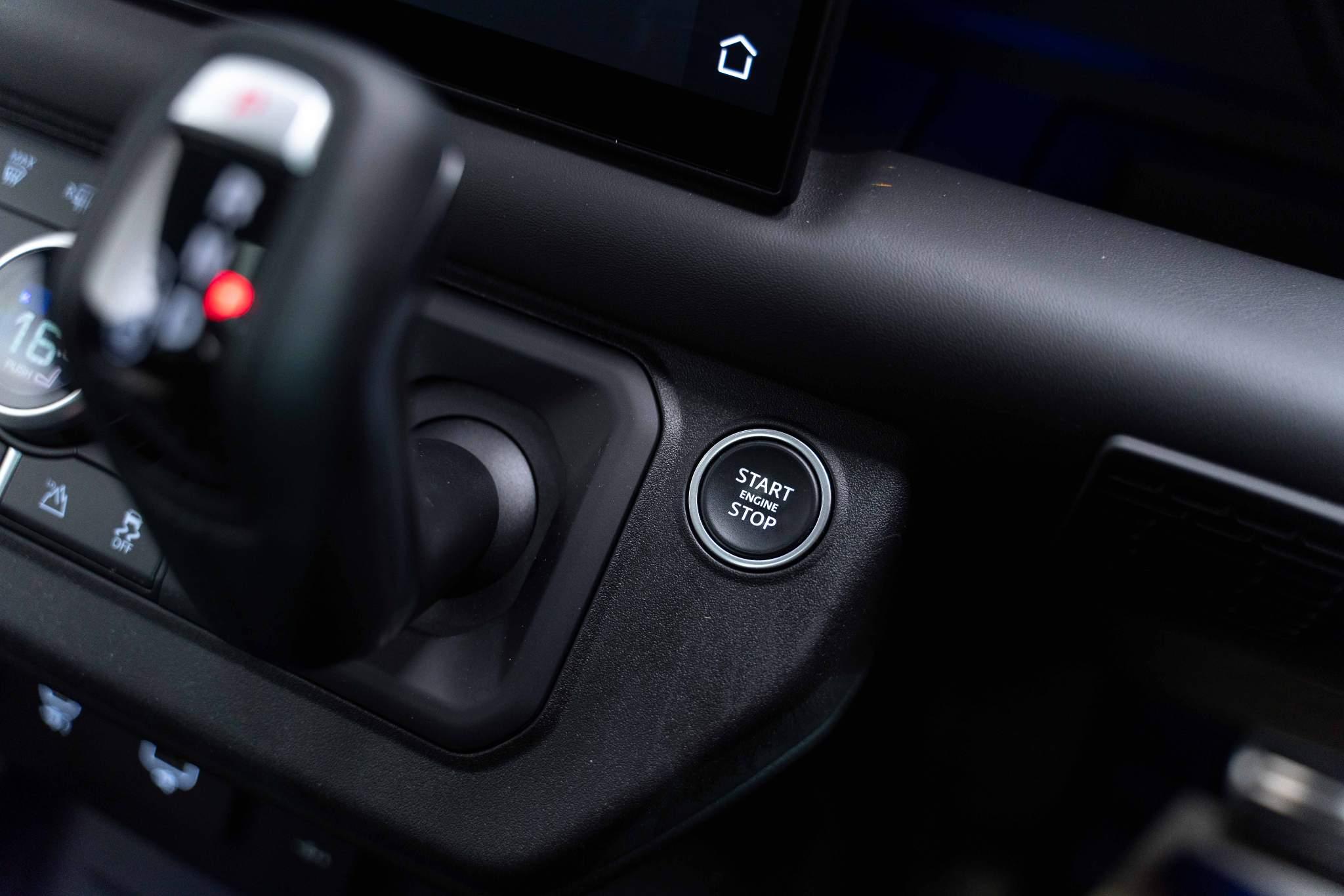 Land Rover Defender 90 5.0 P525 V8 Carpathian Edition Auto 4WD Euro 6 (s/s) 3dr 3dr Automatic 2026
