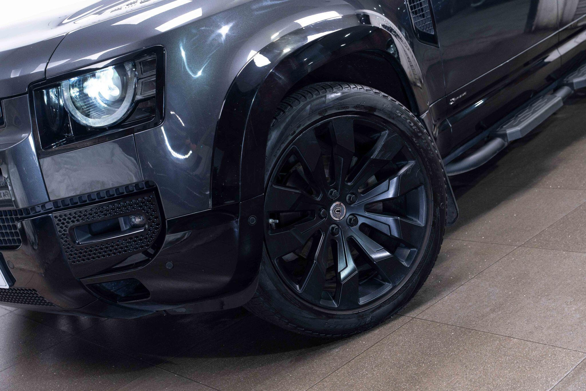 Land Rover DEFENDER 110 2.0 P300 X-Dynamic SE Auto 4WD Euro 6 (s/s) 5dr 5dr Automatic 2026
