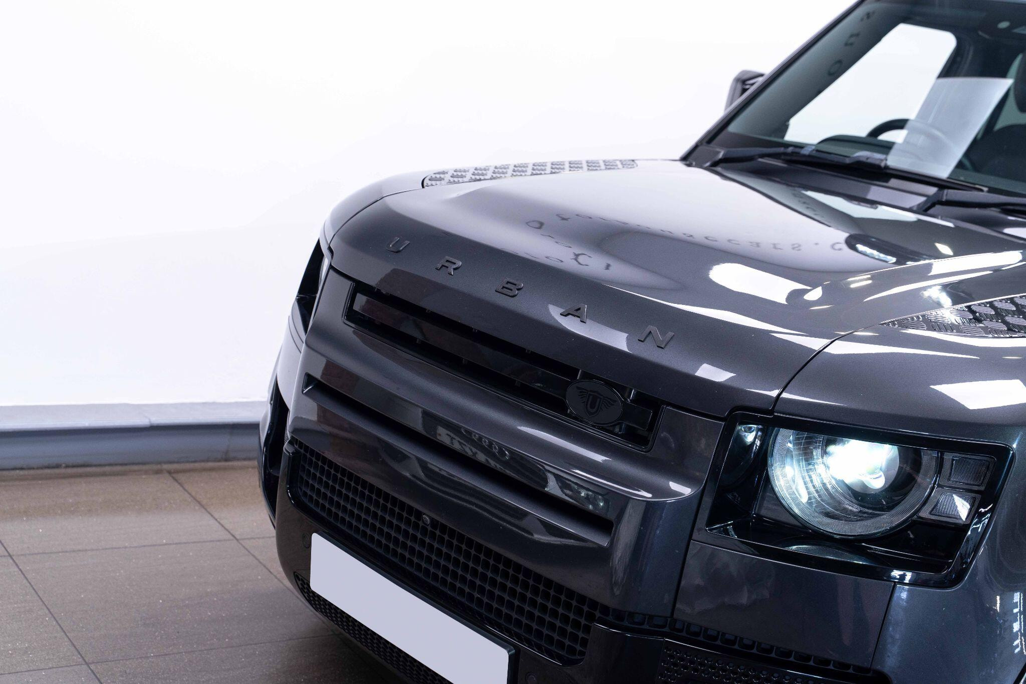 Land Rover DEFENDER 110 2.0 P300 X-Dynamic SE Auto 4WD Euro 6 (s/s) 5dr 5dr Automatic 2026