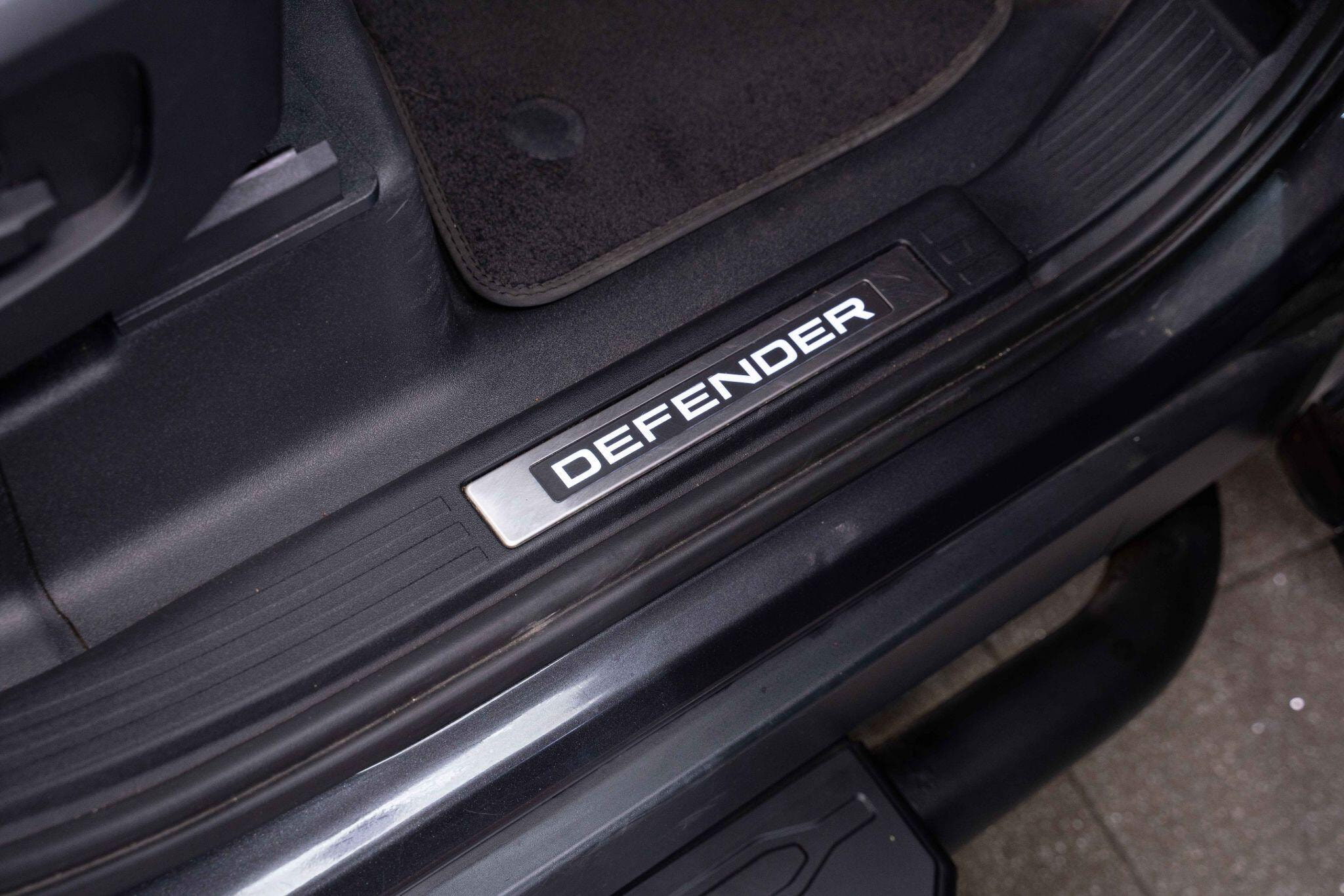 Land Rover DEFENDER 110 2.0 P300 X-Dynamic SE Auto 4WD Euro 6 (s/s) 5dr 5dr Automatic 2026