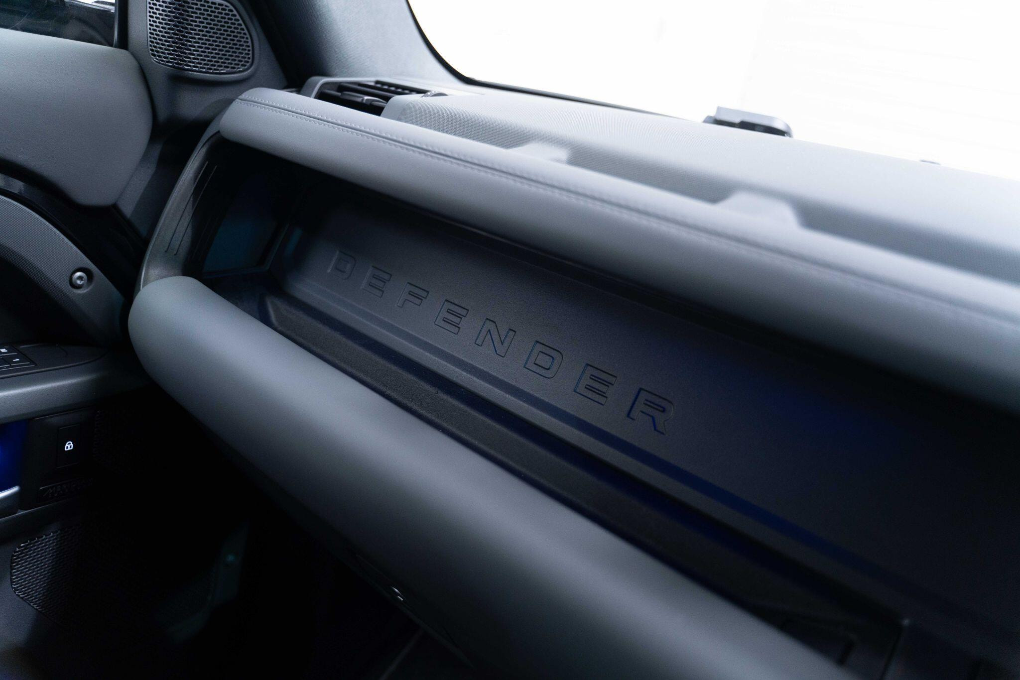 Land Rover DEFENDER 110 3.0 D300 MHEV X-Dynamic HSE Auto 4WD Euro 6 (s/s) 5dr 5dr Automatic 2026