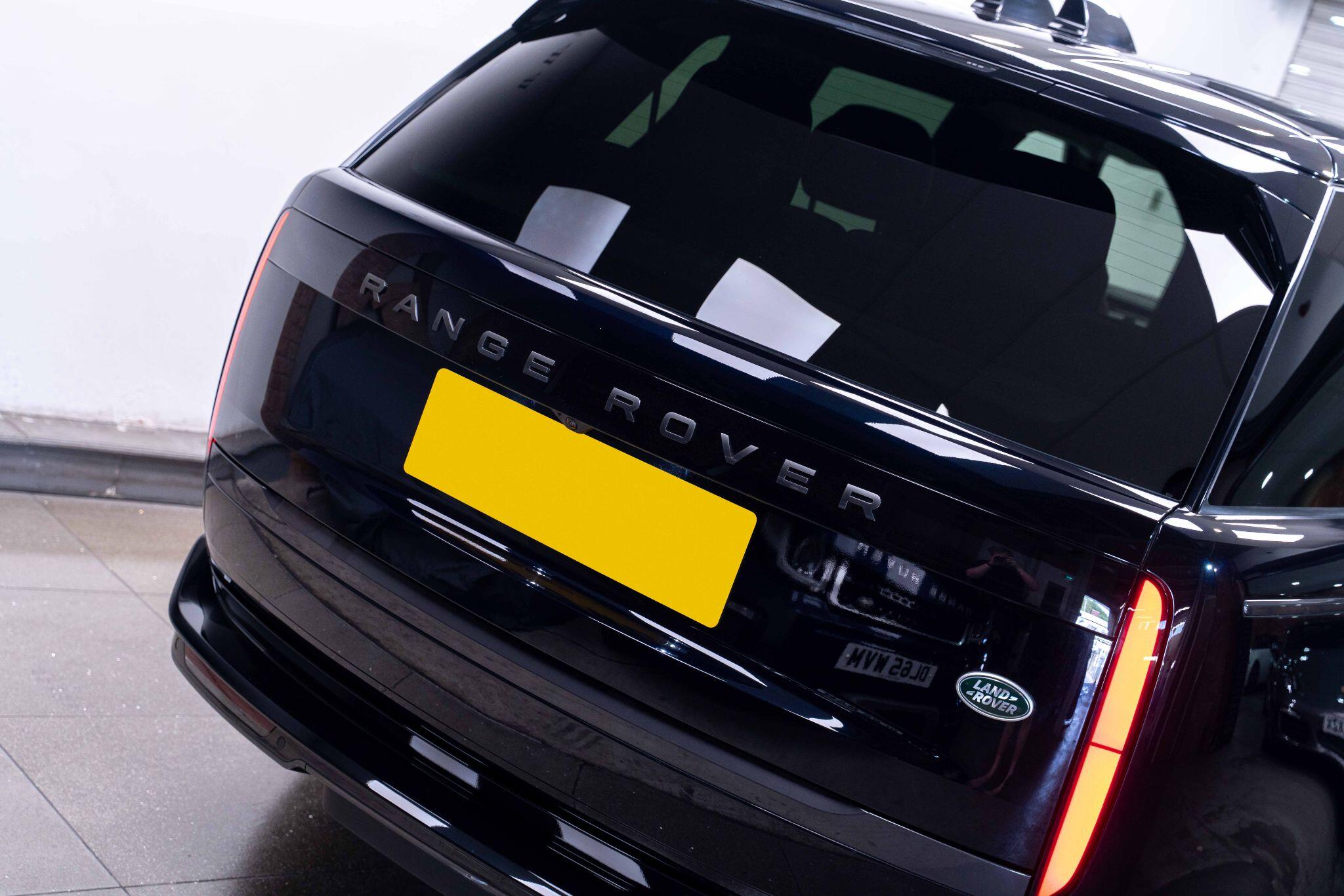 Land Rover Range Rover 4.4 P530 V8 Autobiography Auto 4WD Euro 6 (s/s) 5dr (LWB, 7Seat) 5dr Automatic 2026