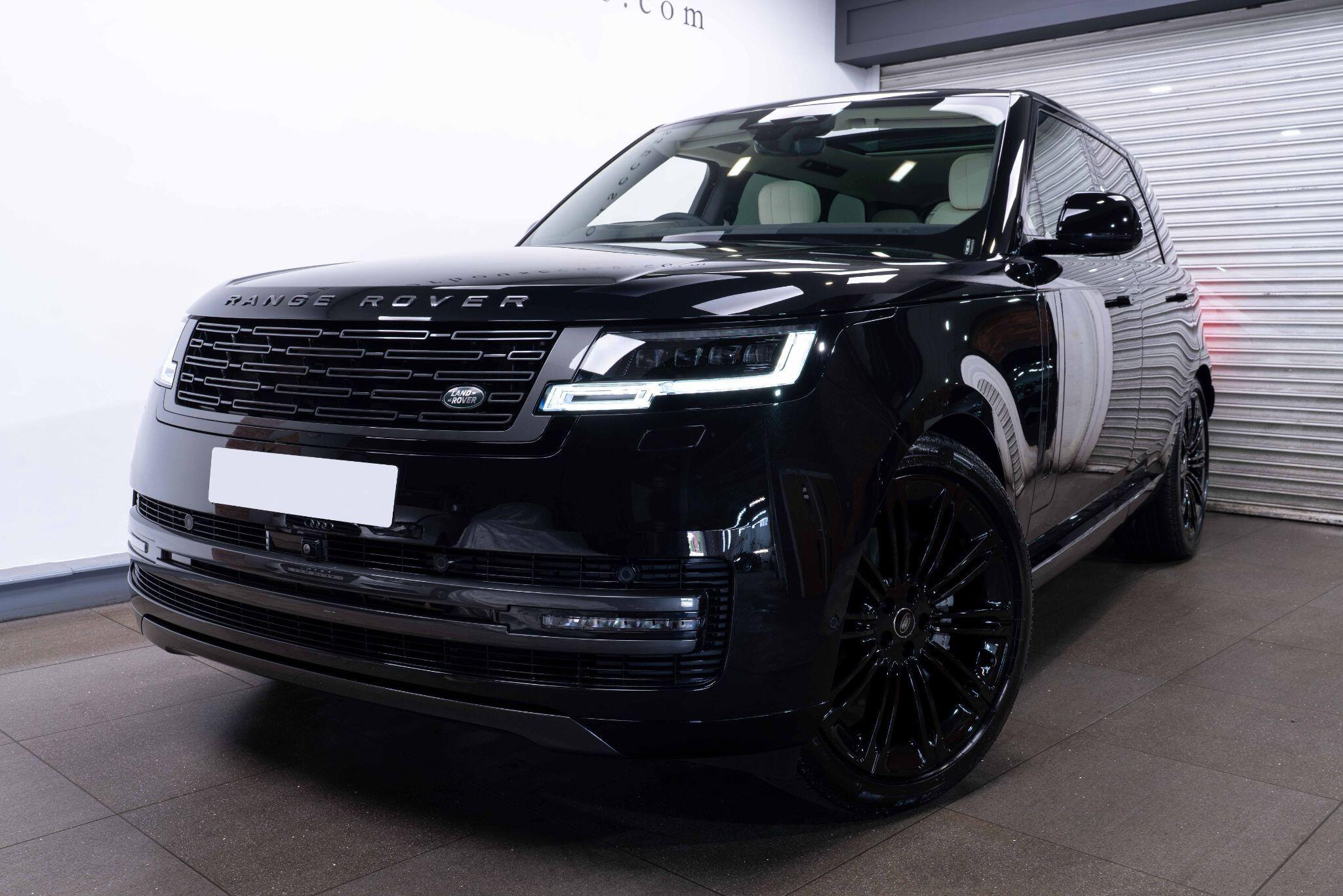 Land Rover Range Rover 3.0 D300 MHEV HSE Auto 4WD Euro 6 (s/s) 5dr 5dr Automatic 2026