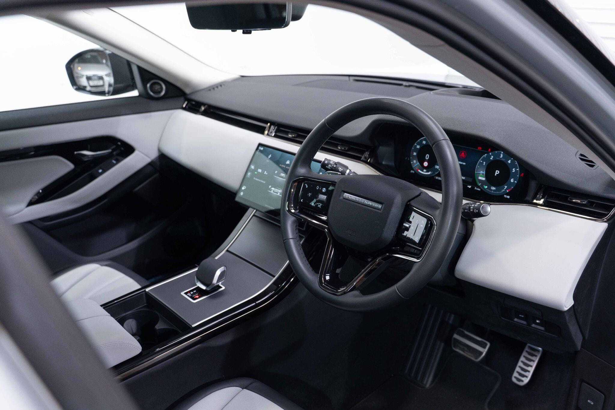 Land Rover Range Rover Evoque 1.5 P270e 12.17kWh Dynamic SE Auto 4WD Euro 6 (s/s) 5dr 5dr Automatic 2026