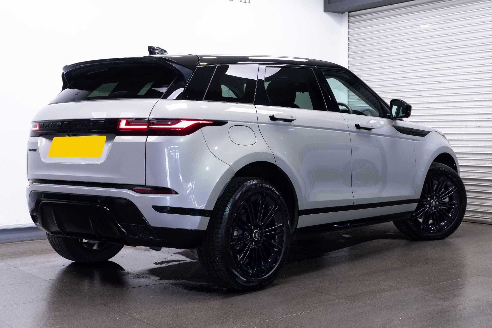 Land Rover Range Rover Evoque 1.5 P270e 12.17kWh Dynamic SE Auto 4WD Euro 6 (s/s) 5dr 5dr Automatic 2026