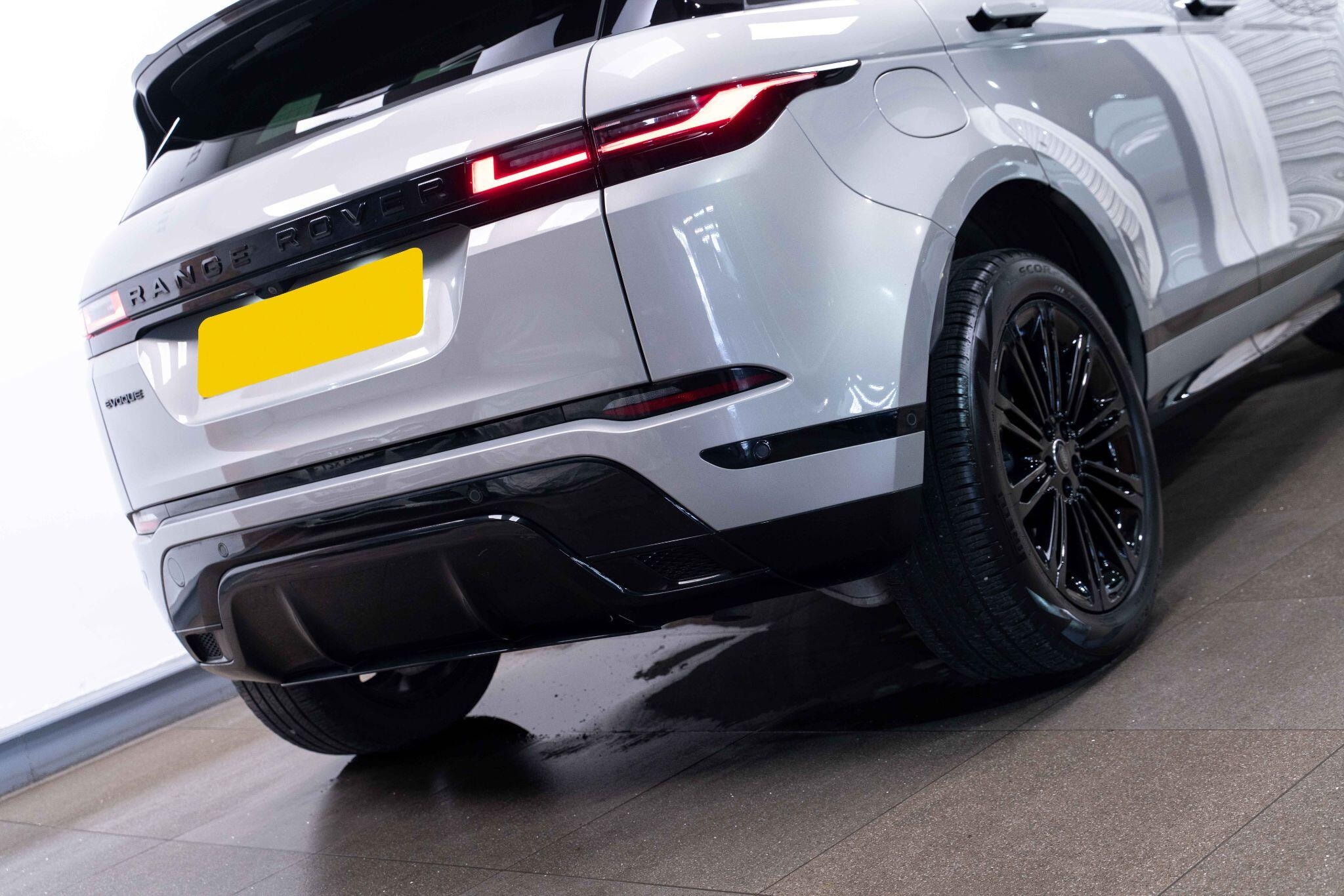 Land Rover Range Rover Evoque 1.5 P270e 12.17kWh Dynamic SE Auto 4WD Euro 6 (s/s) 5dr 5dr Automatic 2026
