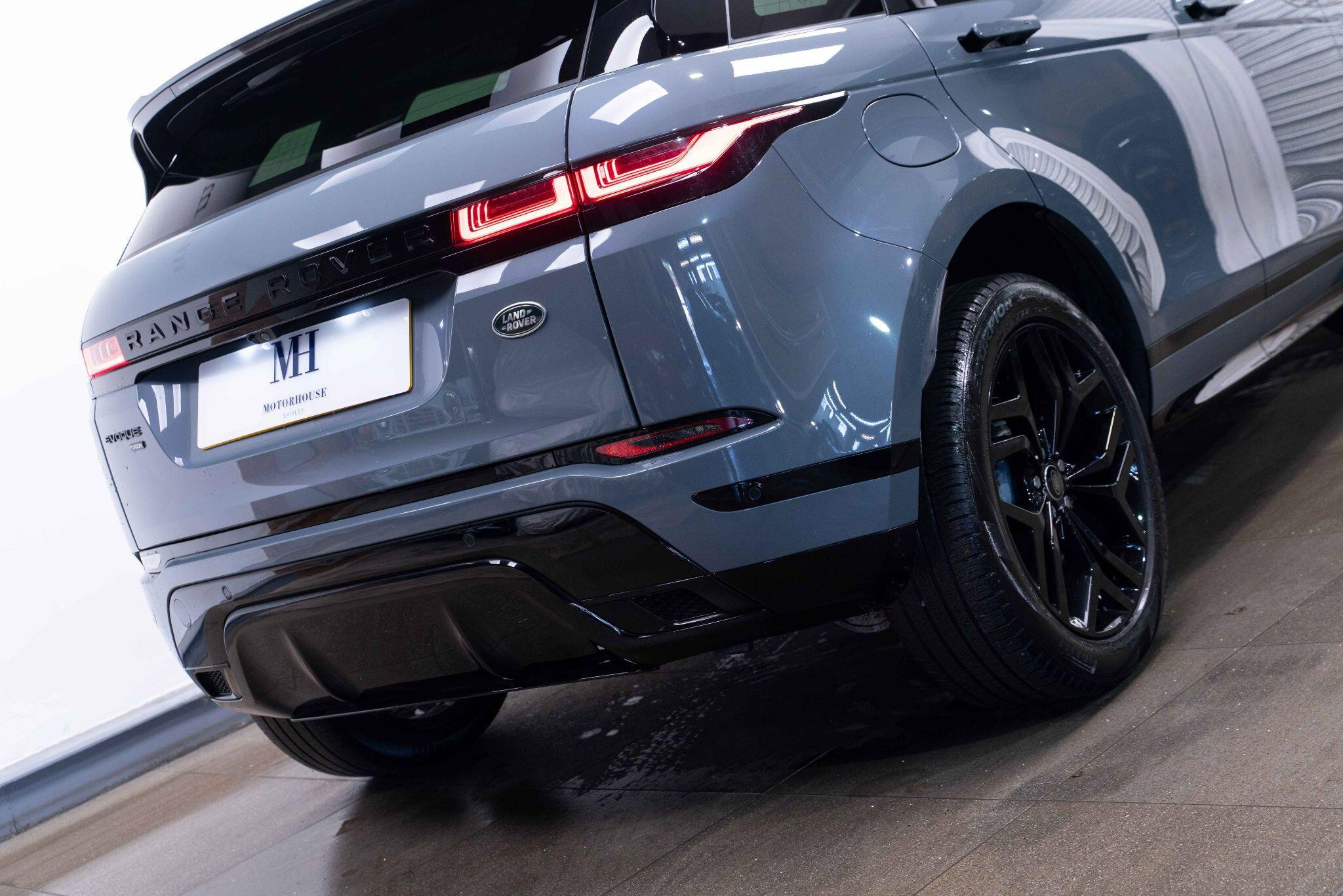 Land Rover Range Rover Evoque 1.5 P300e 12.2kWh R-Dynamic SE Auto 4WD Euro 6 (s/s) 5dr 5dr Automatic 2026