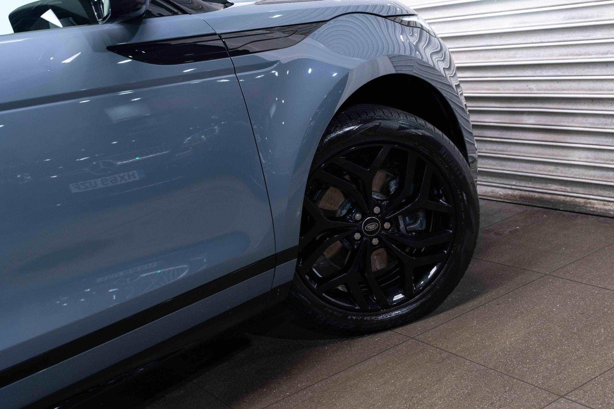 Land Rover Range Rover Evoque 1.5 P300e 12.2kWh R-Dynamic SE Auto 4WD Euro 6 (s/s) 5dr 5dr Automatic 2026