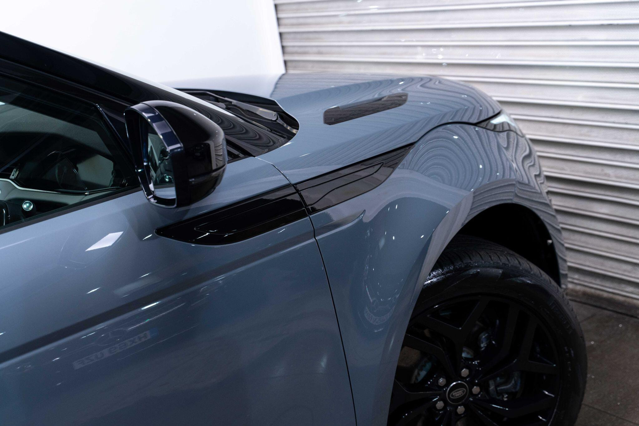 Land Rover Range Rover Evoque 1.5 P300e 12.2kWh R-Dynamic SE Auto 4WD Euro 6 (s/s) 5dr 5dr Automatic 2026