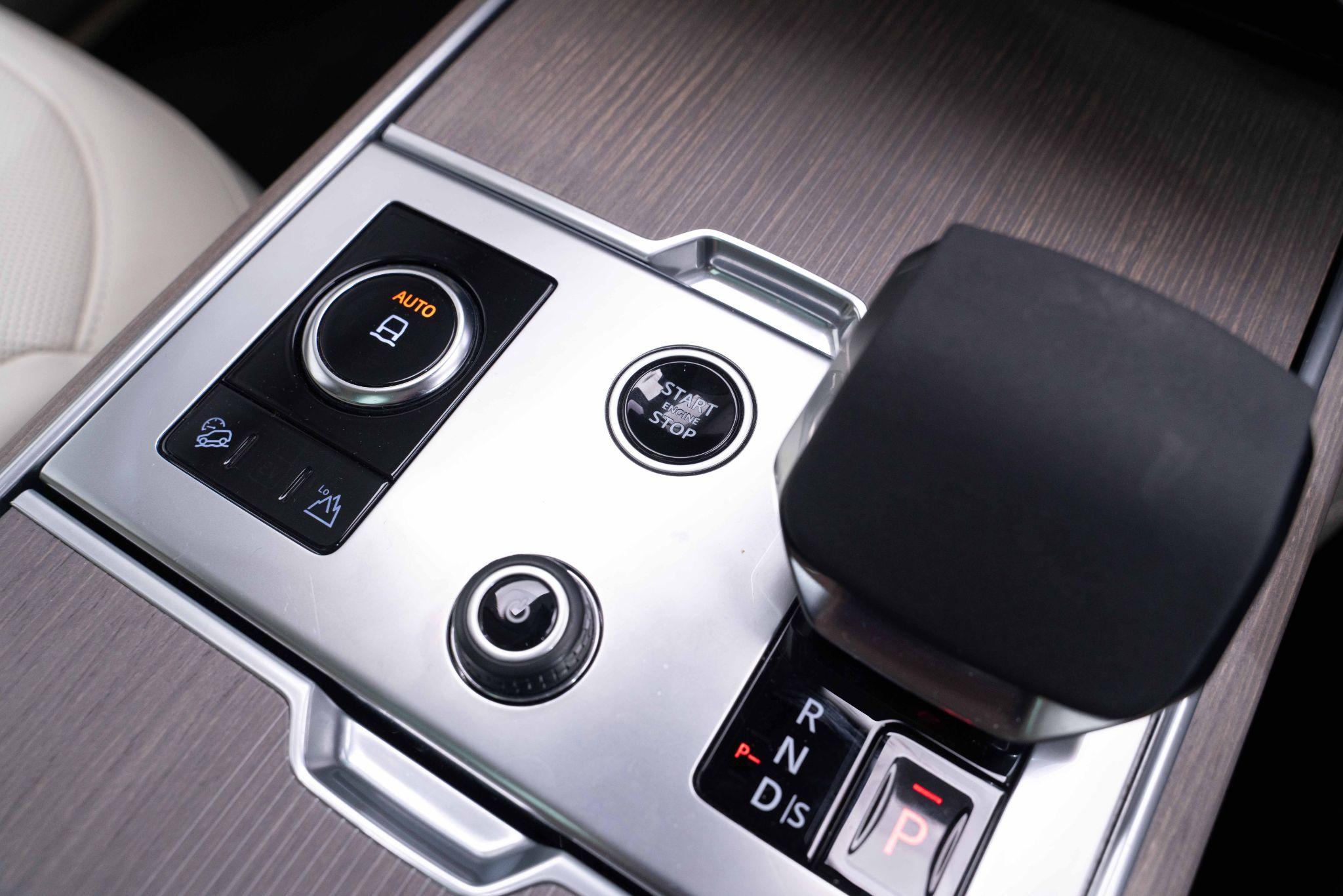 Land Rover Range Rover 3.0 D350 MHEV First Edition Auto 4WD Euro 6 (s/s) 5dr 5dr Automatic 2026